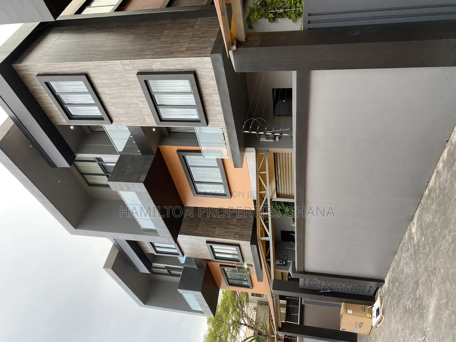 Furnished 5bdrm House in Labone for rent in Labone