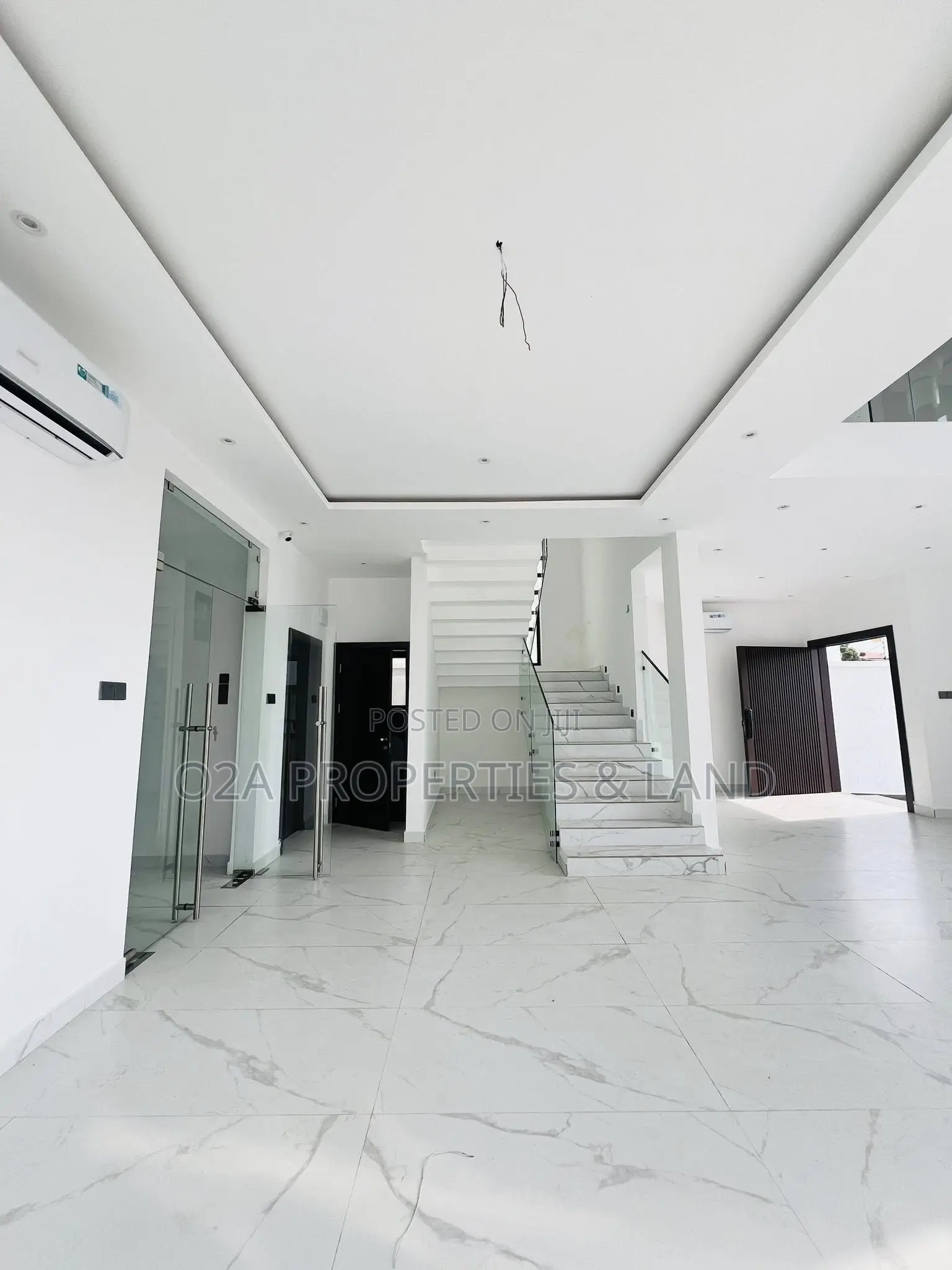 4bdrm House in Ashaley Botwe, for sale in School Junction