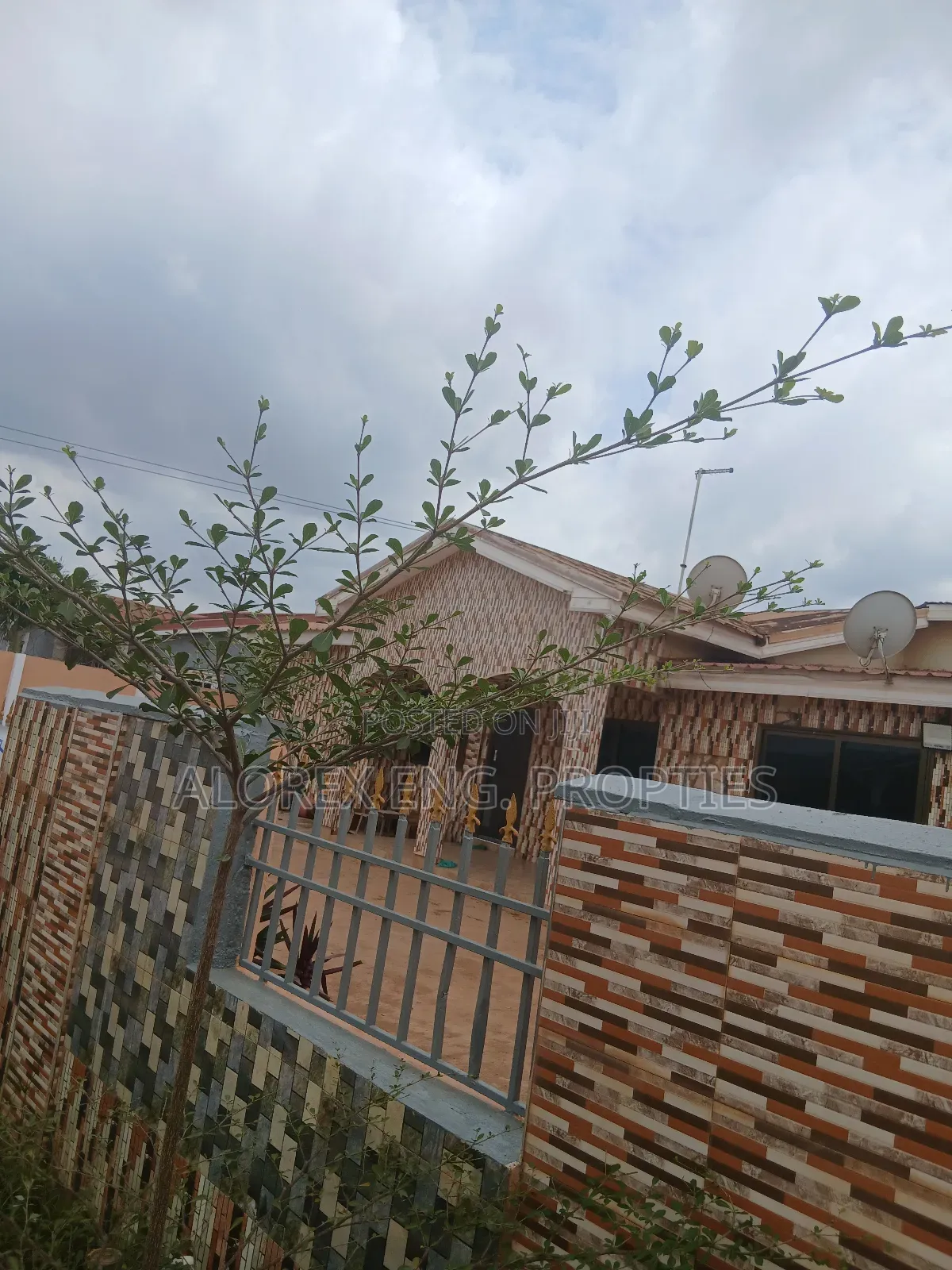3bdrm Apartment in Ayi Mensa, Oyarifa for rent in Oyarifa