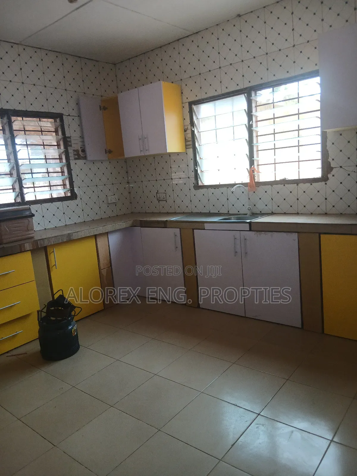 3bdrm Apartment in Ayi Mensa, Oyarifa for rent in Oyarifa