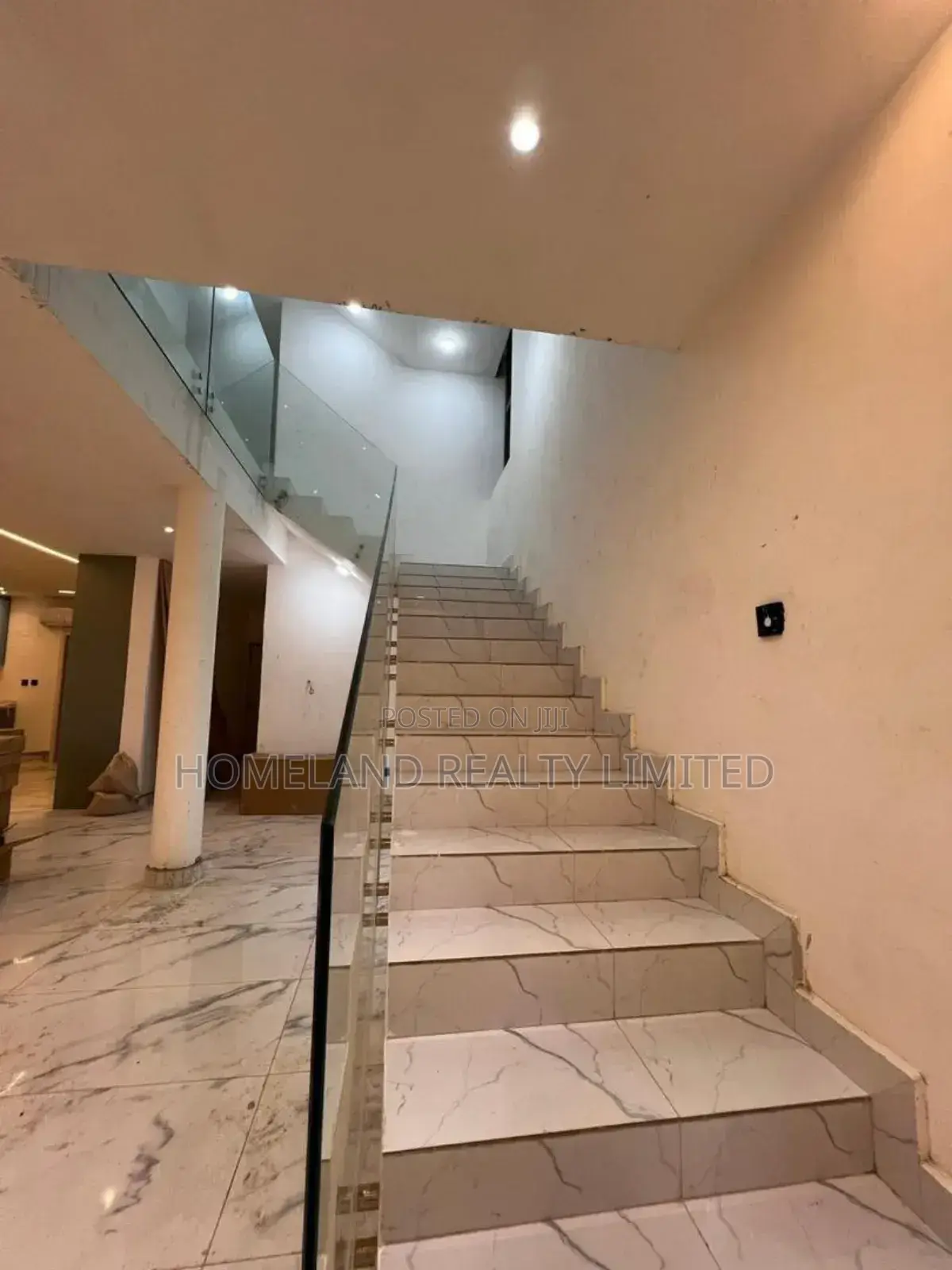 4bdrm Duplex in Adjiganor, Adjiriganor for sale in Adjiriganor