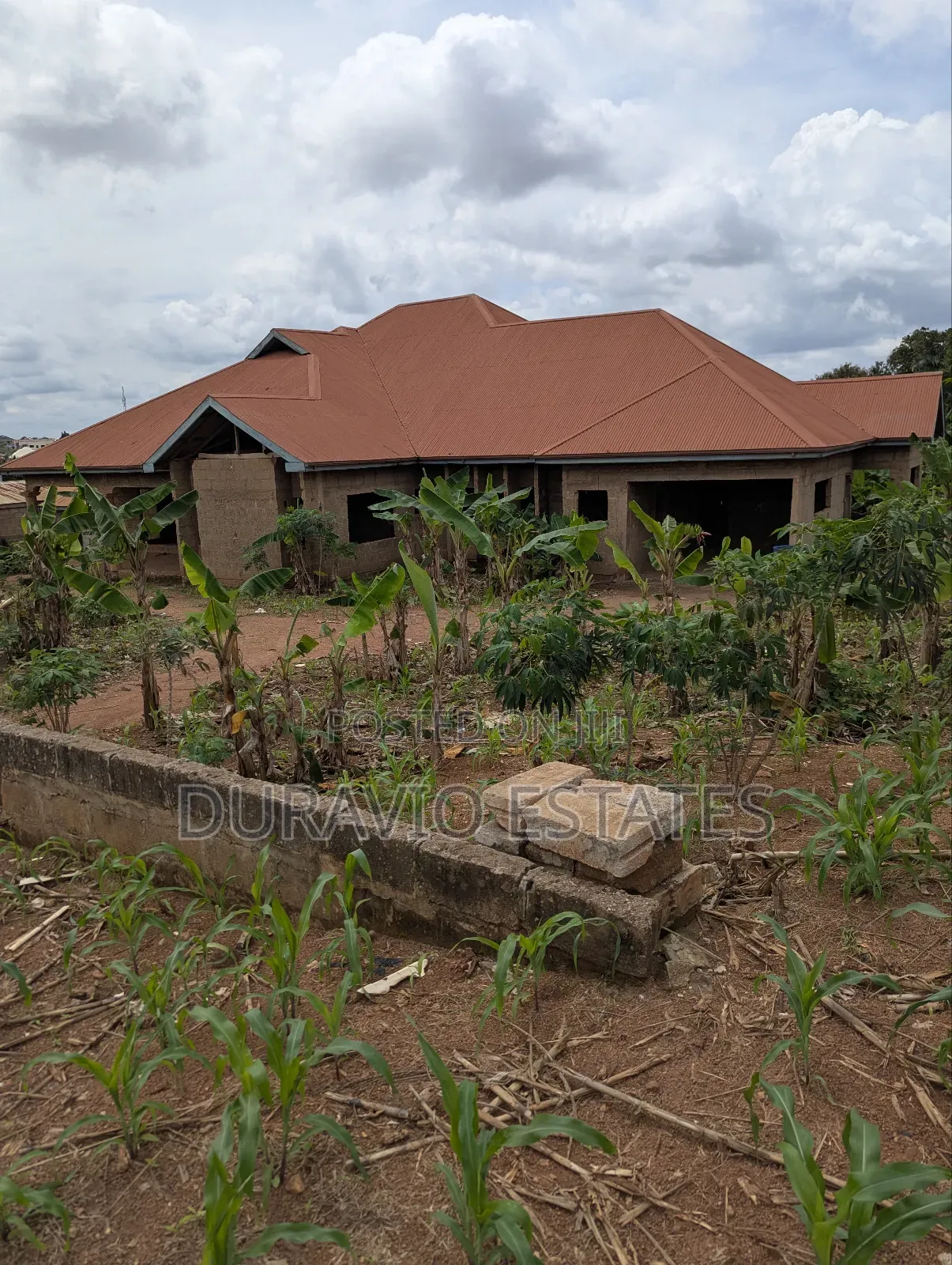 6bdrm House in Atwima Takyiman,, Kumasi Metropolitan for sale in Kumasi Metropolitan