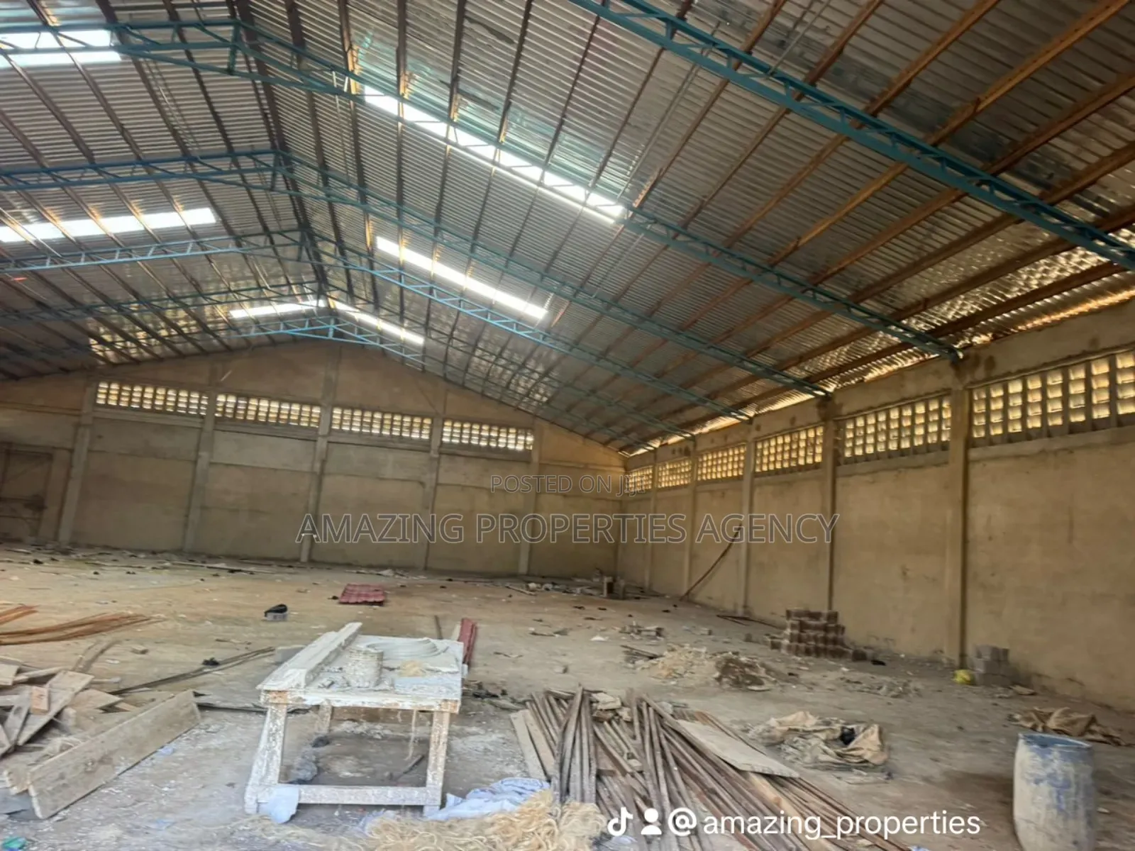 1300sqm Warehouse With Office in Spintex
