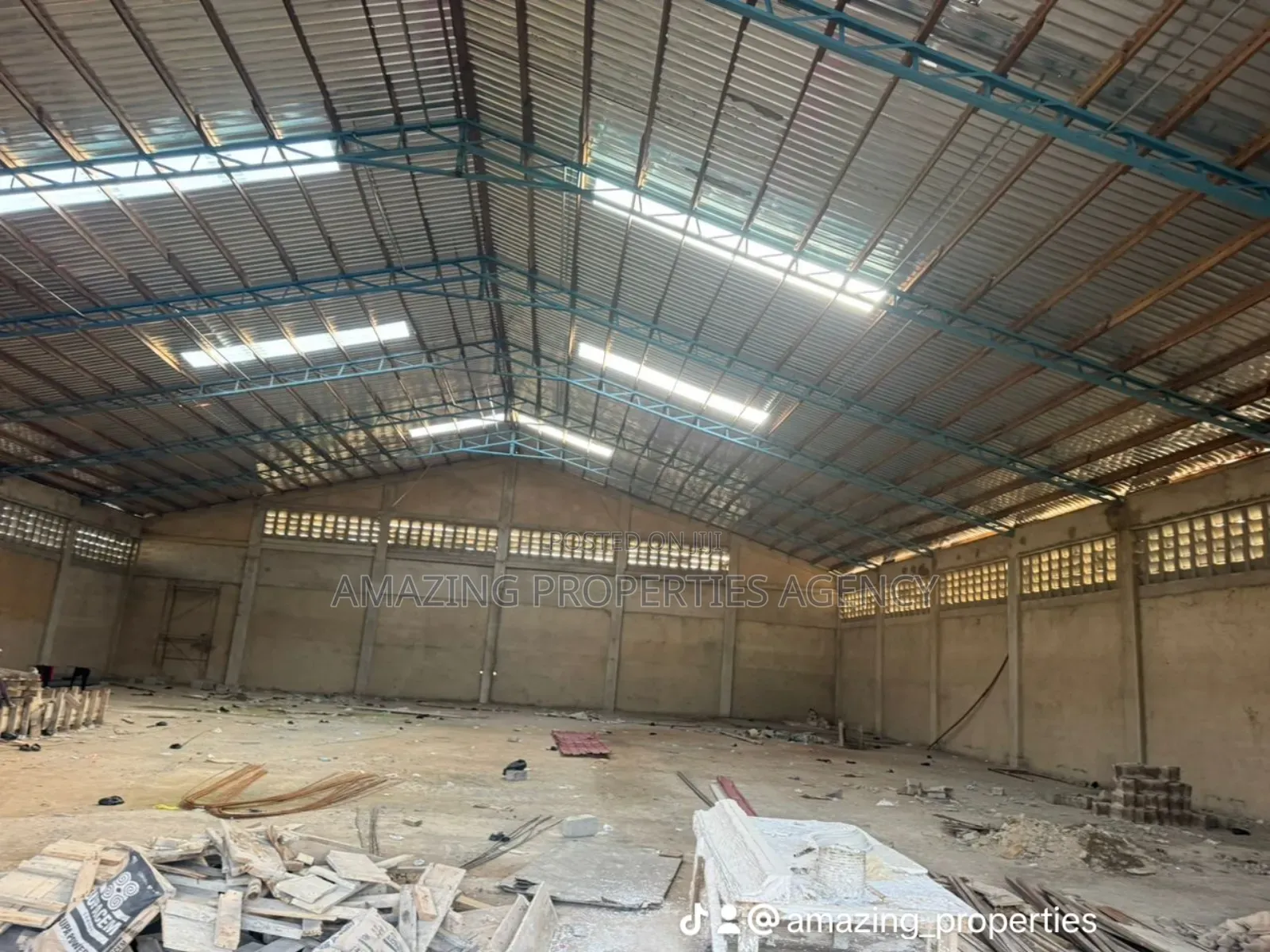 1300sqm Warehouse With Office in Spintex