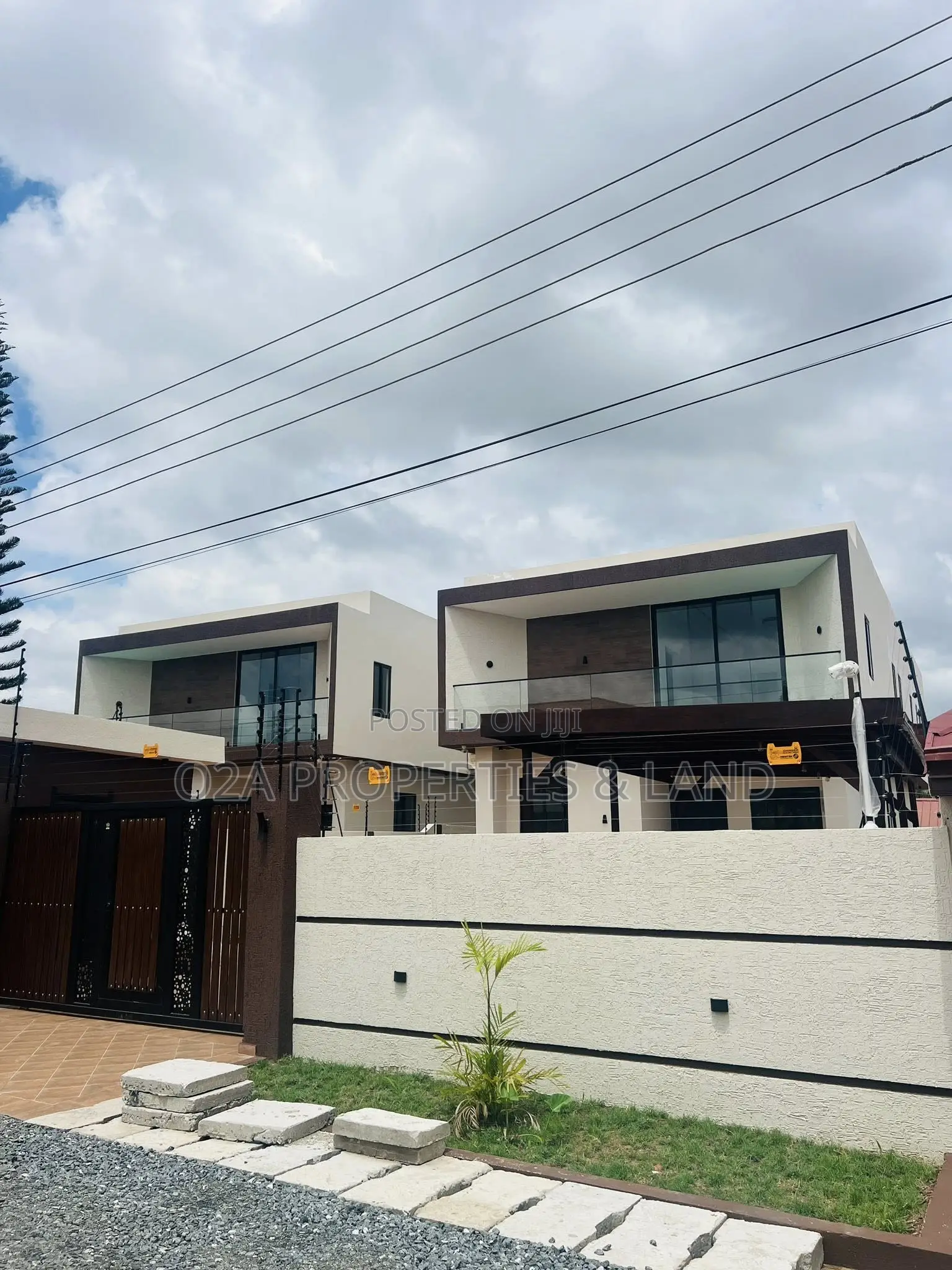 4bdrm House in Adenta Oyarifa, Ghana Flag for sale in Ghana Flag