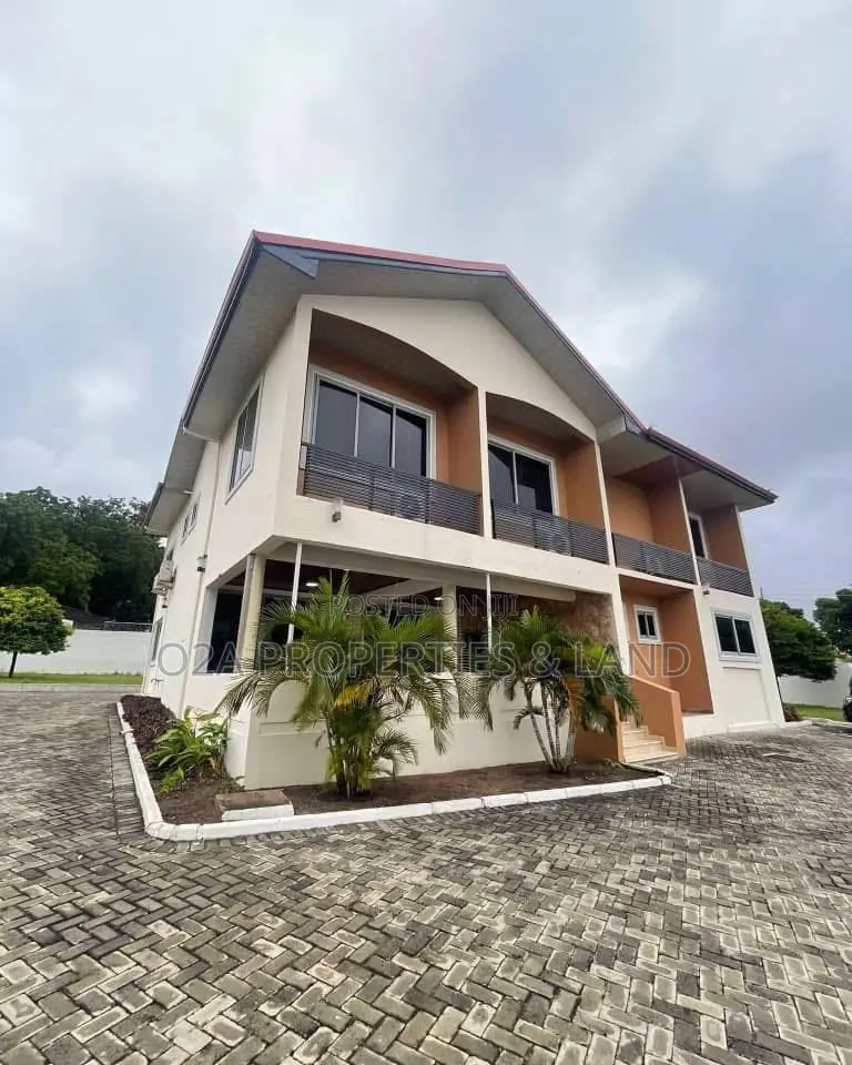 6bdrm House in North Ridge for rent in North Ridge