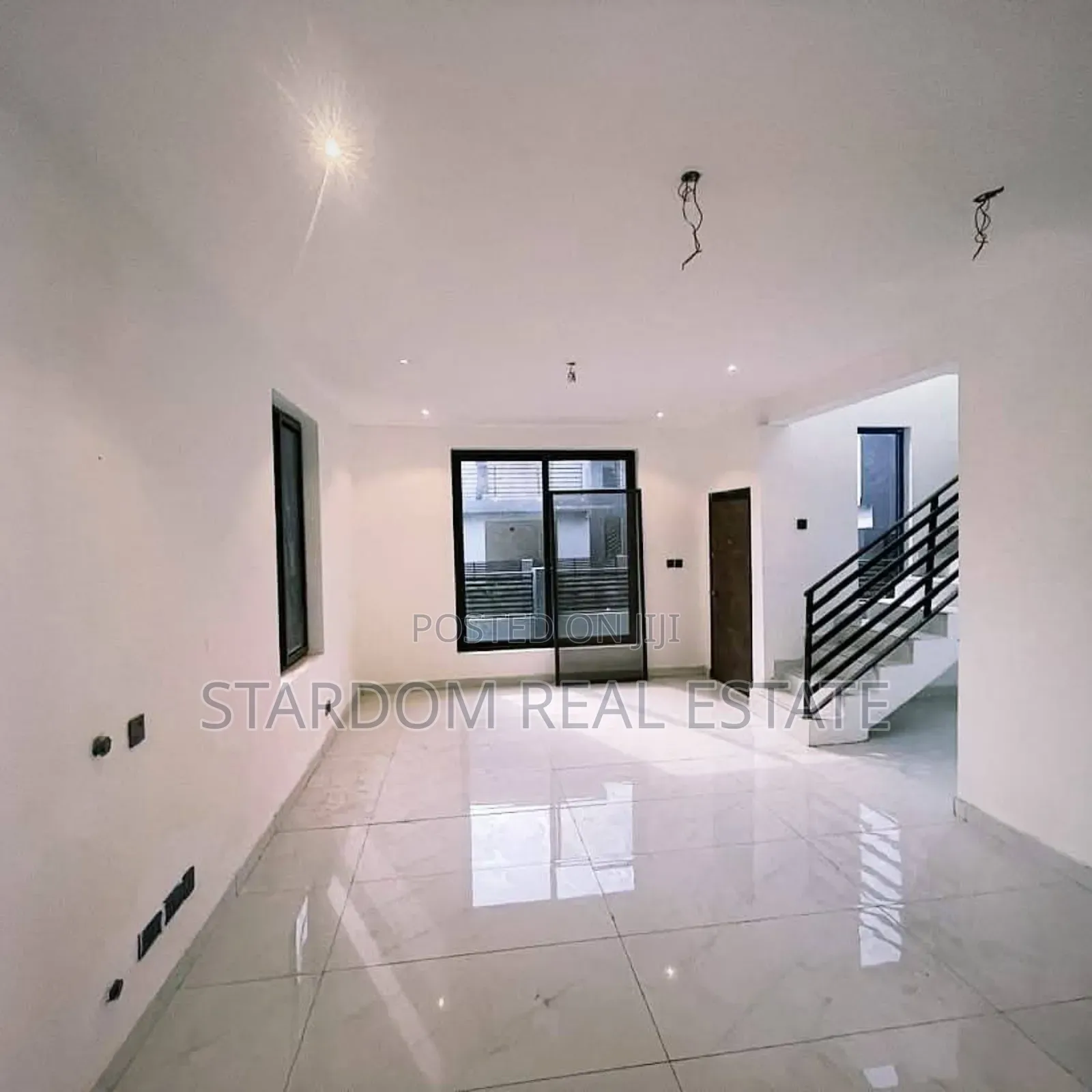 3bdrm Duplex in Haatso Bohye for sale in Haatso