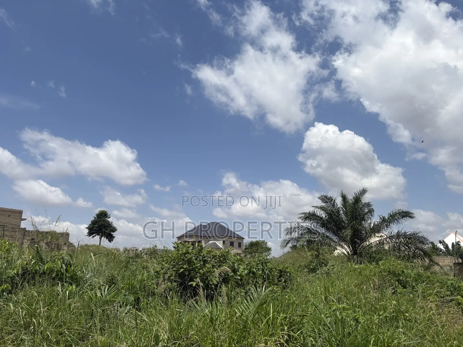One Plot for Sale at Trade 7 Minutes Walk From Main Road. in Kumasi Metropolitan