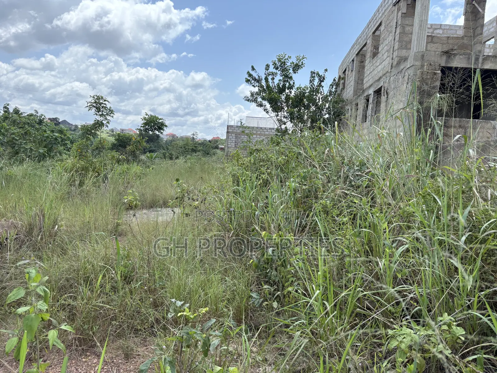 One Plot for Sale at Trade 7 Minutes Walk From Main Road. in Kumasi Metropolitan