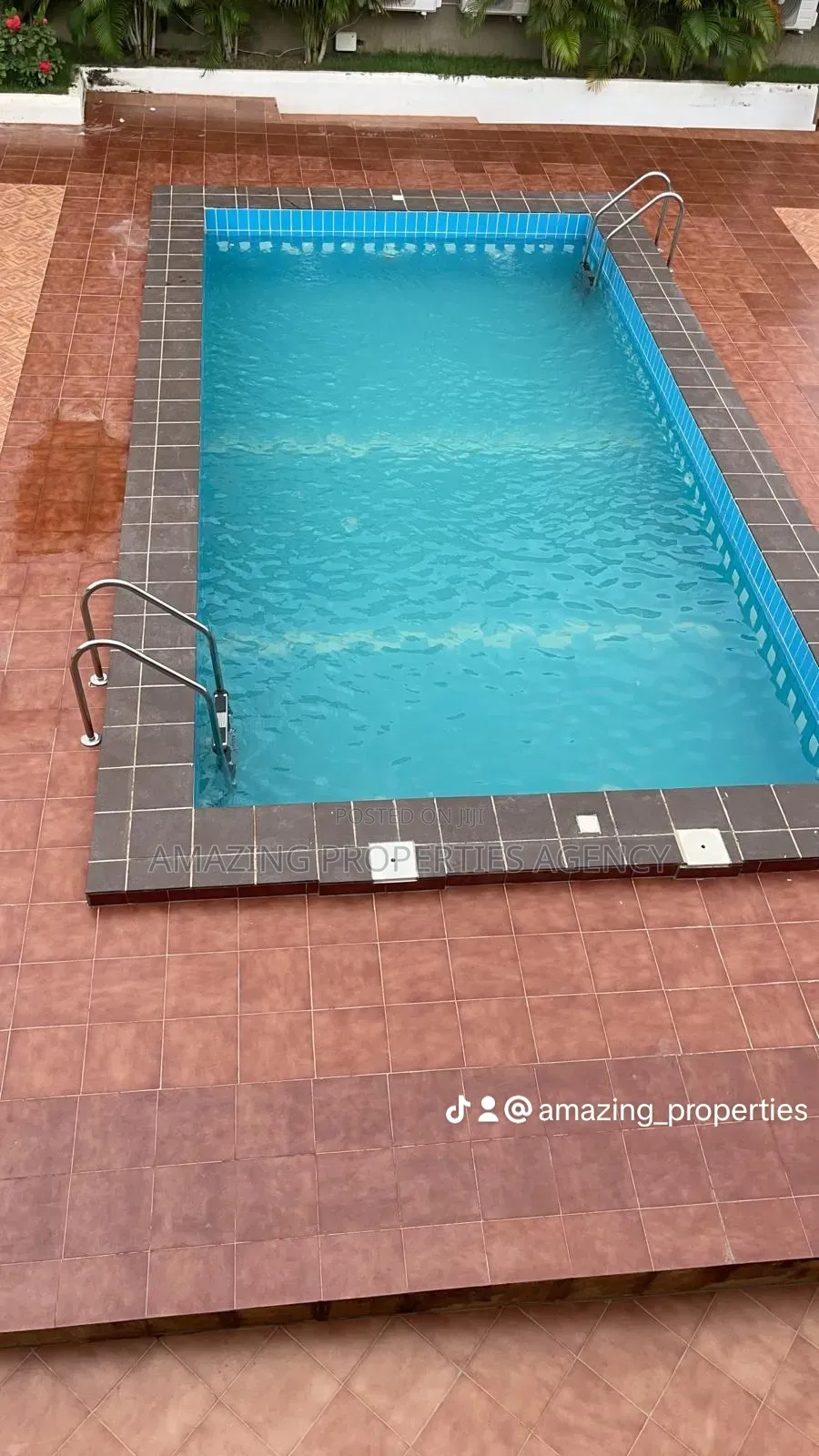 7bdrm House in 7 Bedroom With, Pokuase for sale in Pokuase