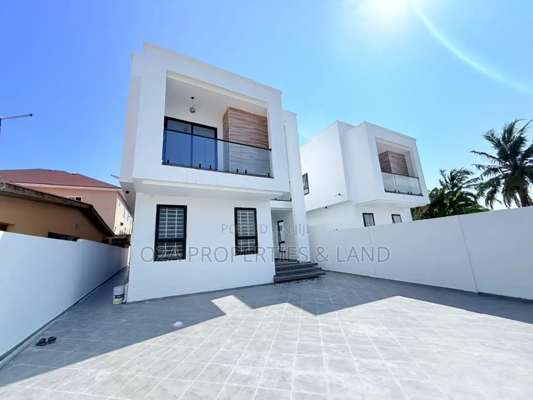 4bdrm House in Sakumono for sale in Sakumono