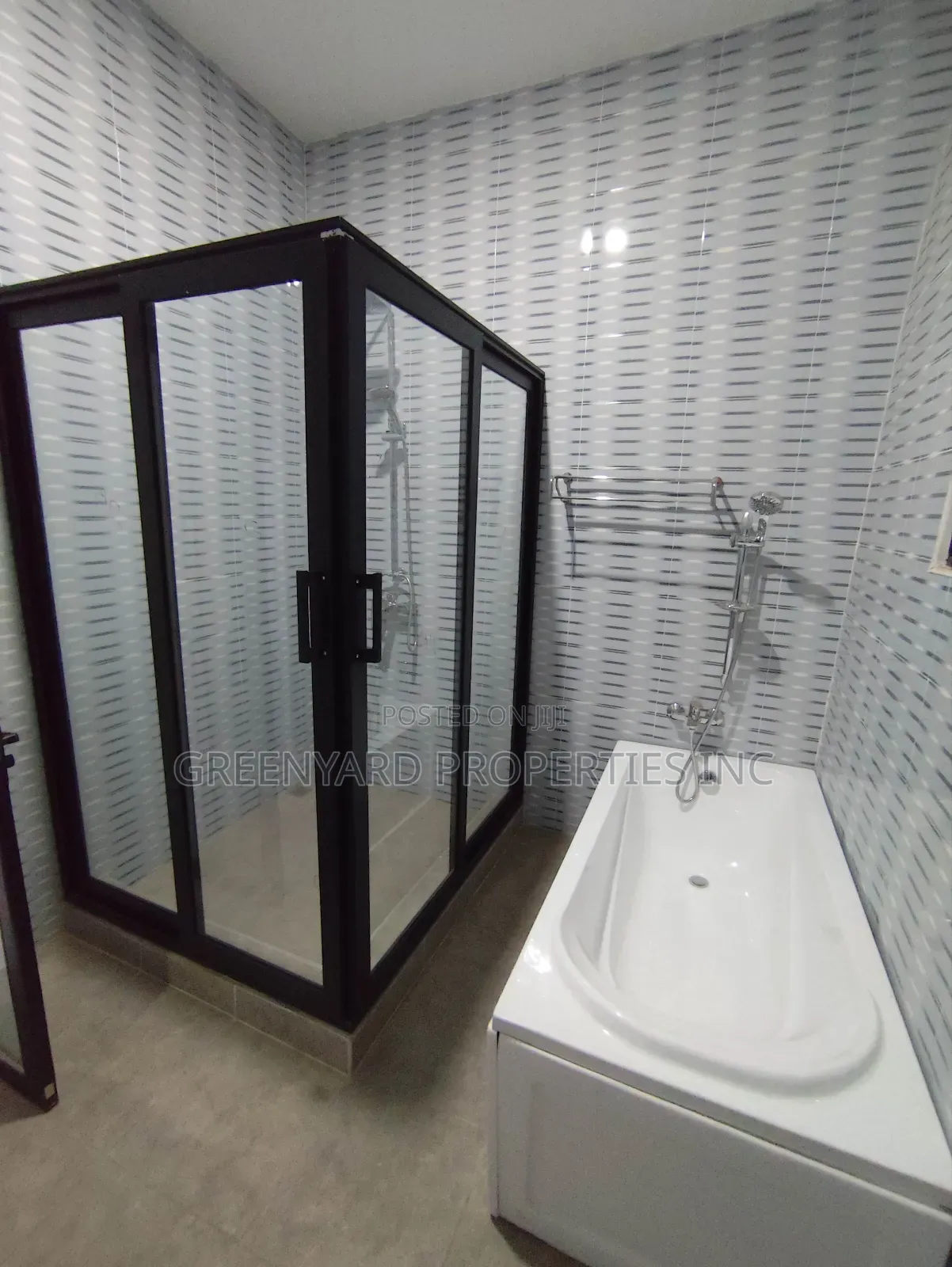 4bdrm House in Lakeside, Ashaley Botwe for sale in Ashaley Botwe