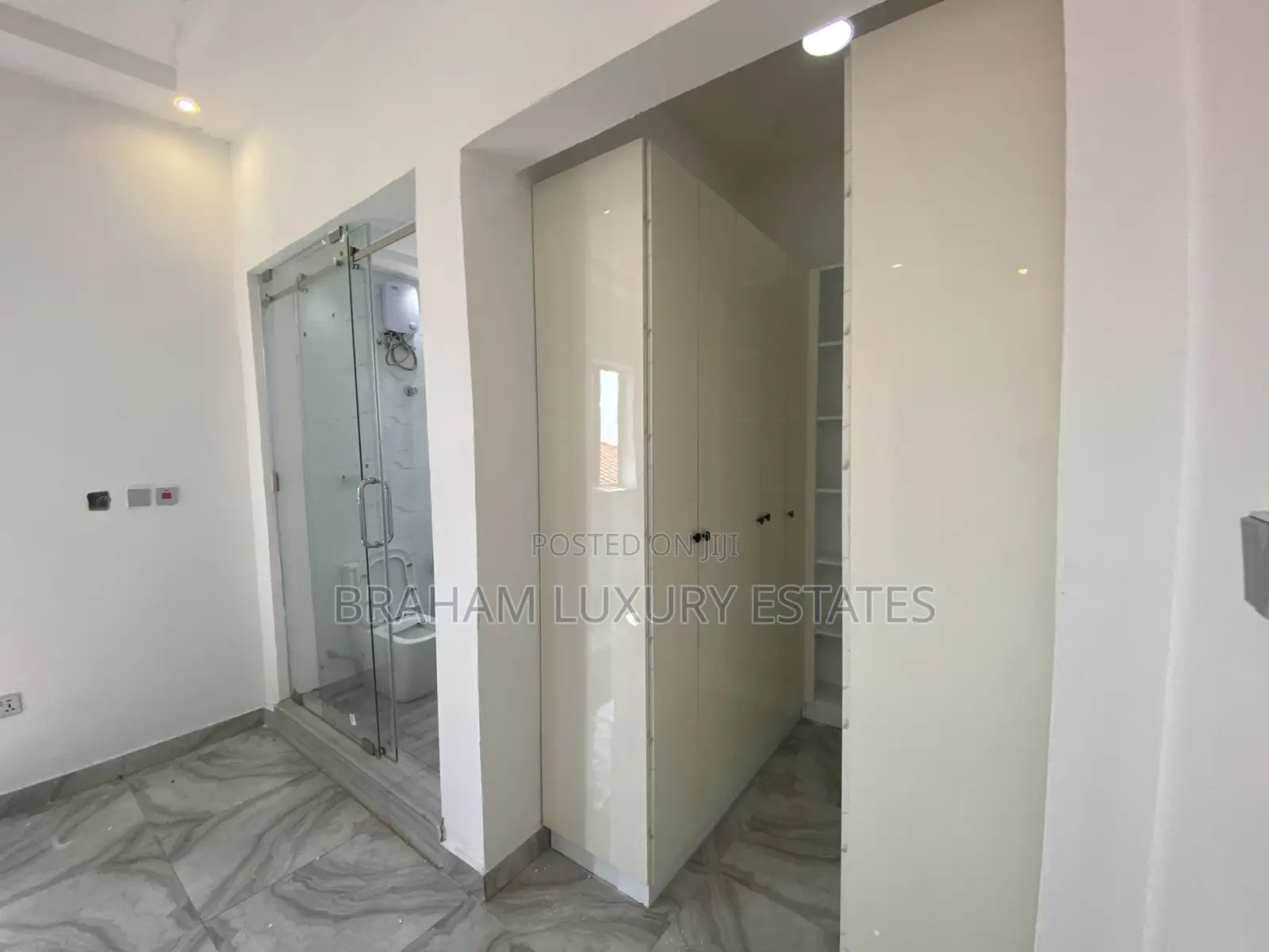 1bdrm Apartment in Braham Luxury, Spintex for rent in Spintex