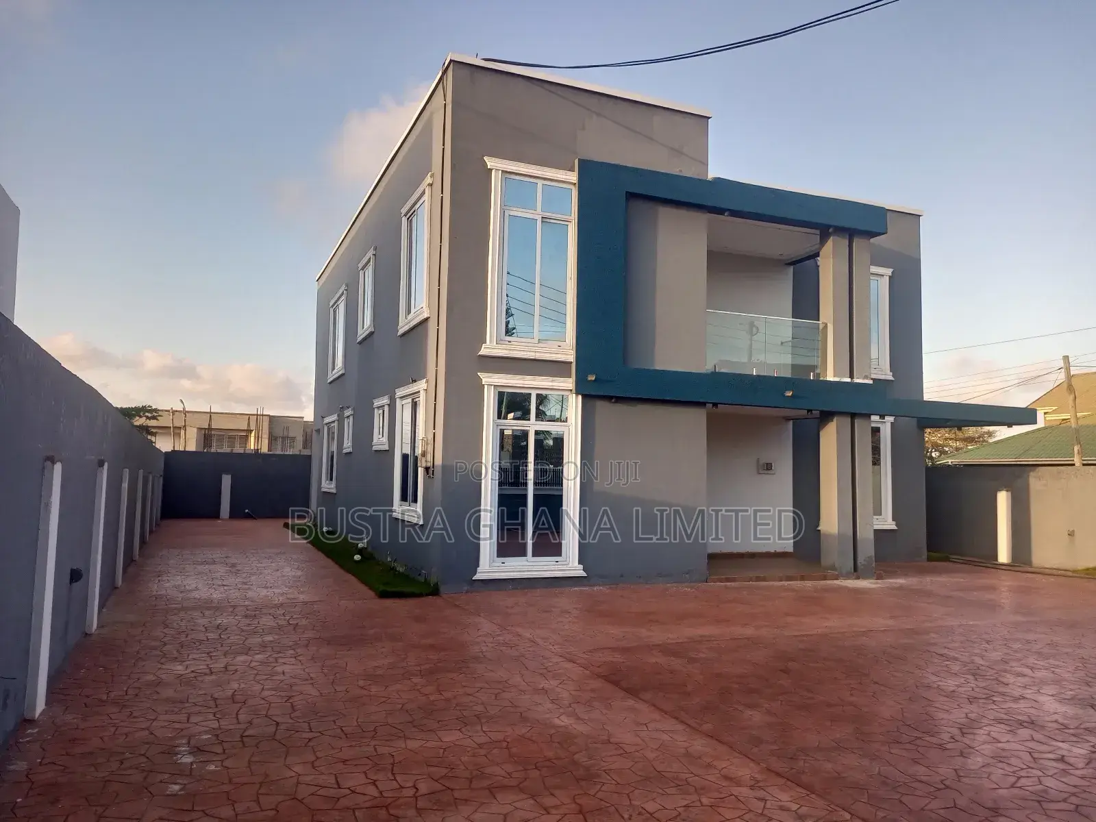 5bdrm Mansion in Sakumono Estate for sale in Sakumono
