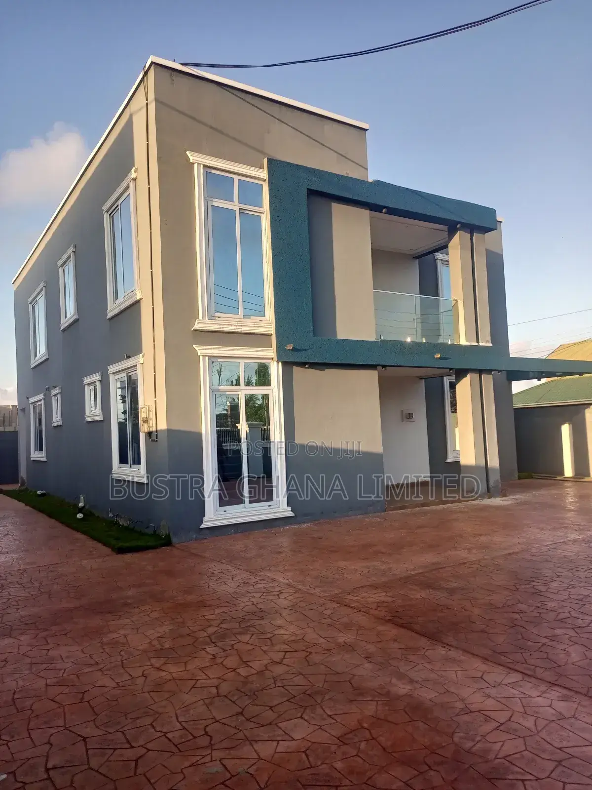5bdrm Mansion in Sakumono Estate for sale in Sakumono
