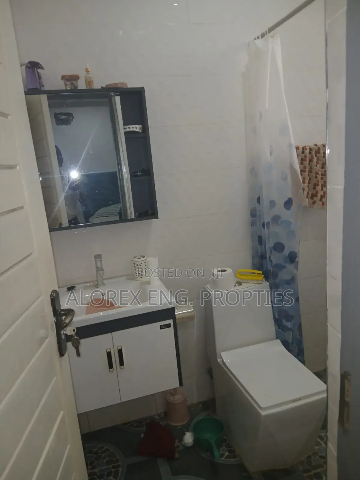 5bdrm House in Ayi Kuma, Dodowa for sale in Dodowa