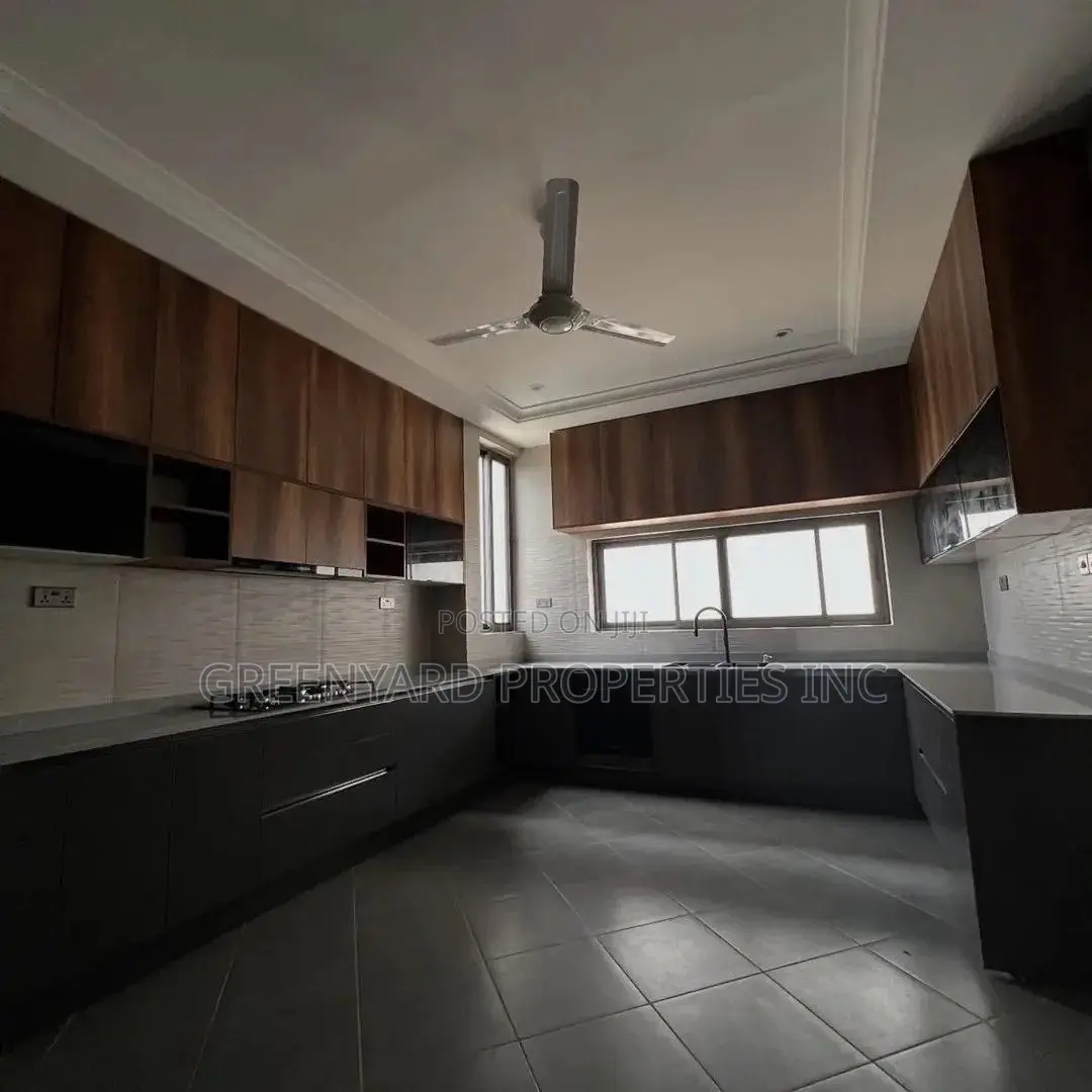 4bdrm House in Adjiringanor, East Legon for sale in East Legon