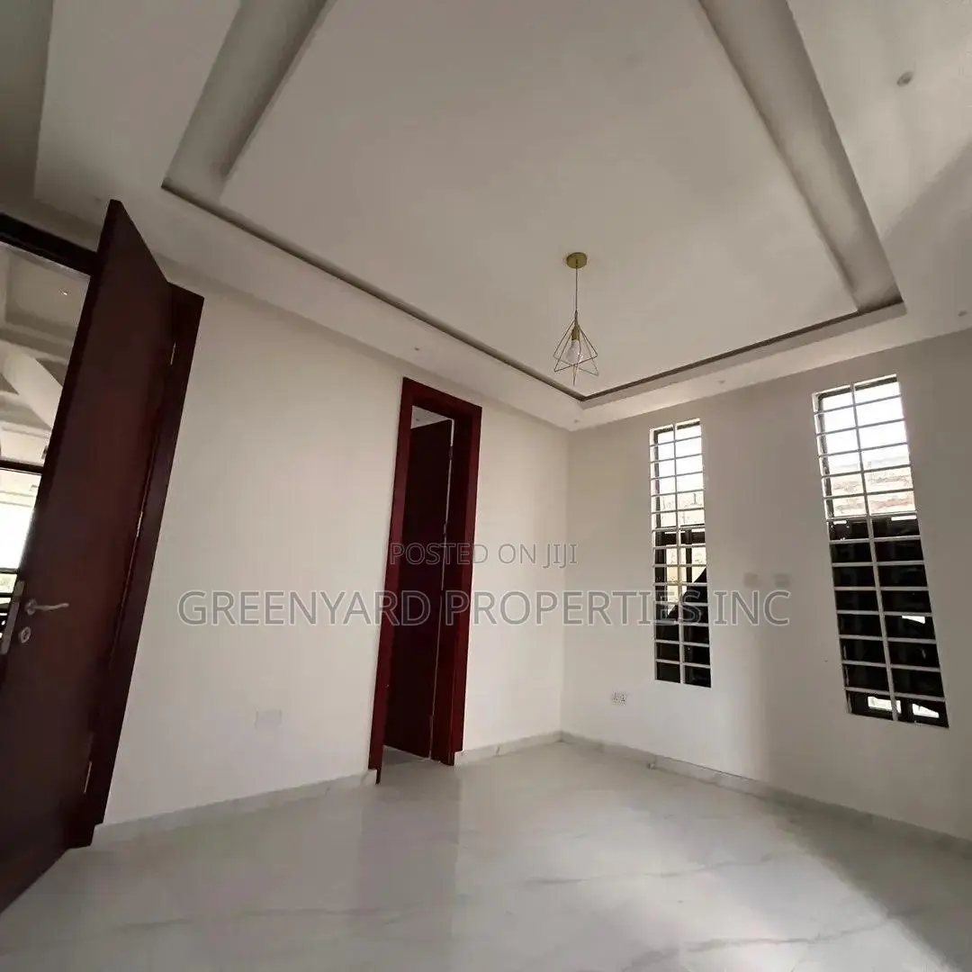 6bdrm House in Hills, East Legon for sale in East Legon