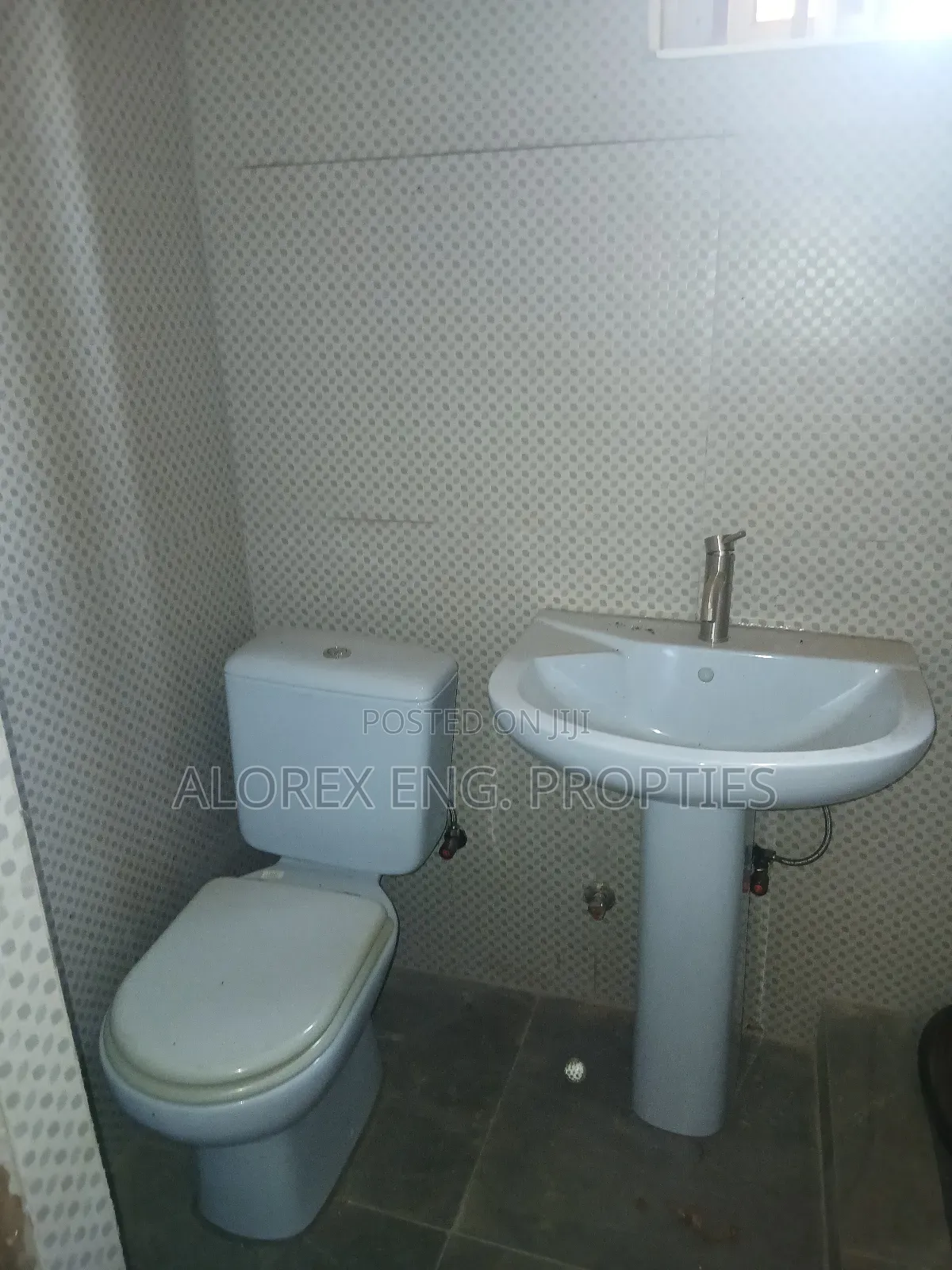 3bdrm Apartment in Sakora, Adenta for rent in Adenta