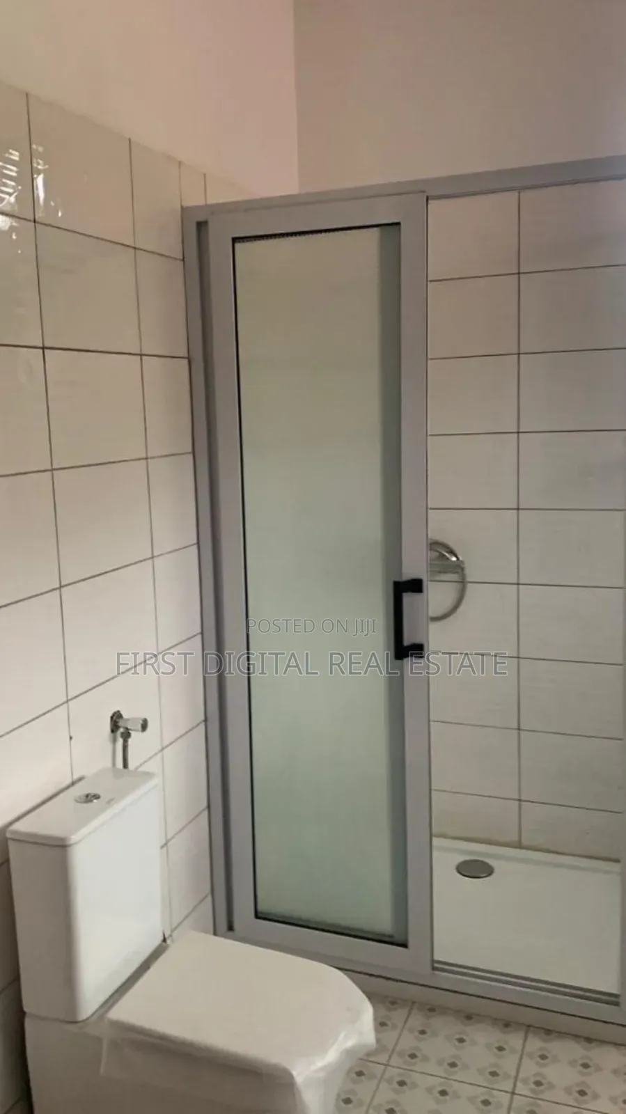 5bdrm Duplex in First Digital Real, Kasoa for rent in Kasoa