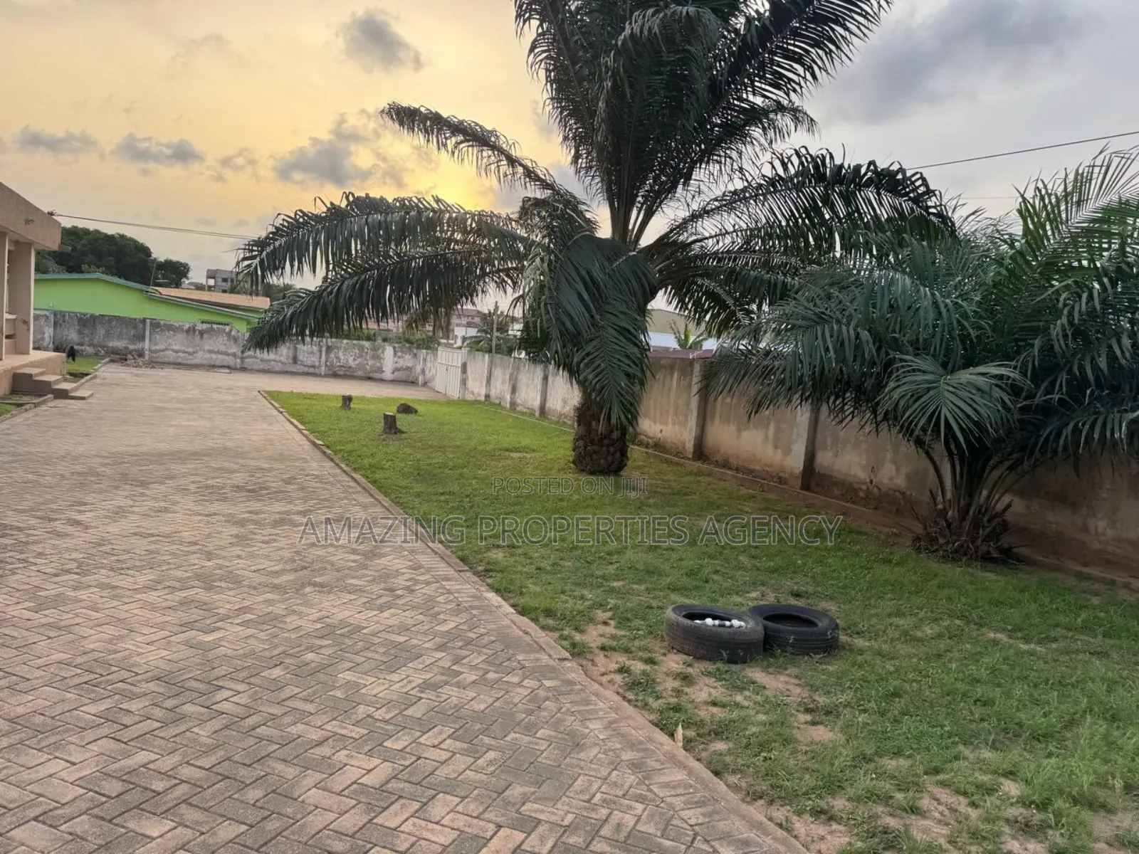 Old House on 0.23 Acre Land Freehold at Tesano for Sale $300.000 in Tesano