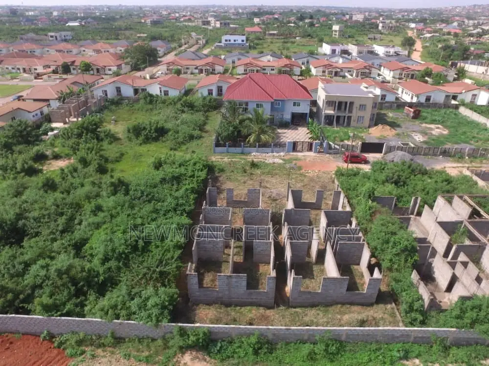 2bdrm Apartment in Oyibi,Sasabi, Accra Metropolitan for sale in Accra Metropolitan