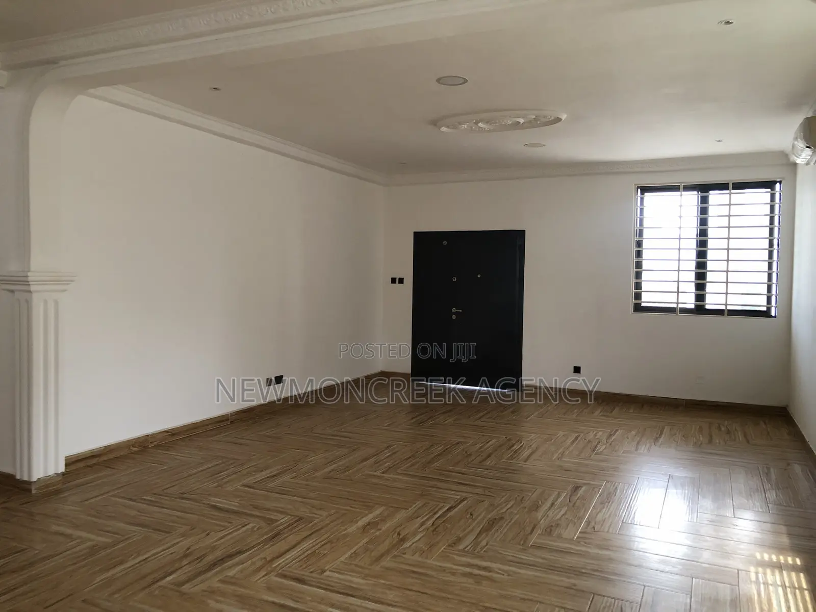 4bdrm Duplex in Ayi Mensah Park, Accra Metropolitan for sale in Accra Metropolitan