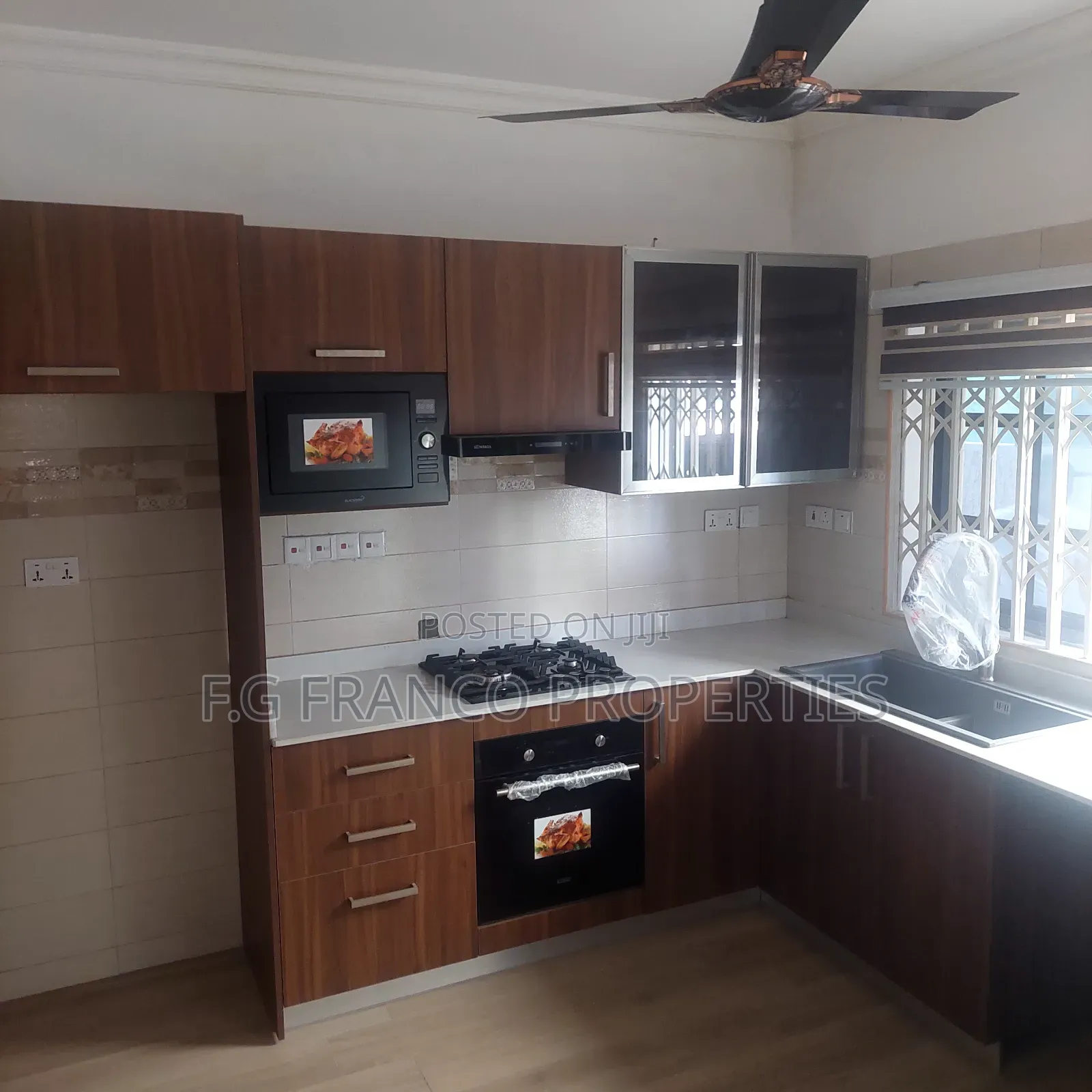 3bdrm House in Kg Franco Properties, Spintex for rent in Spintex
