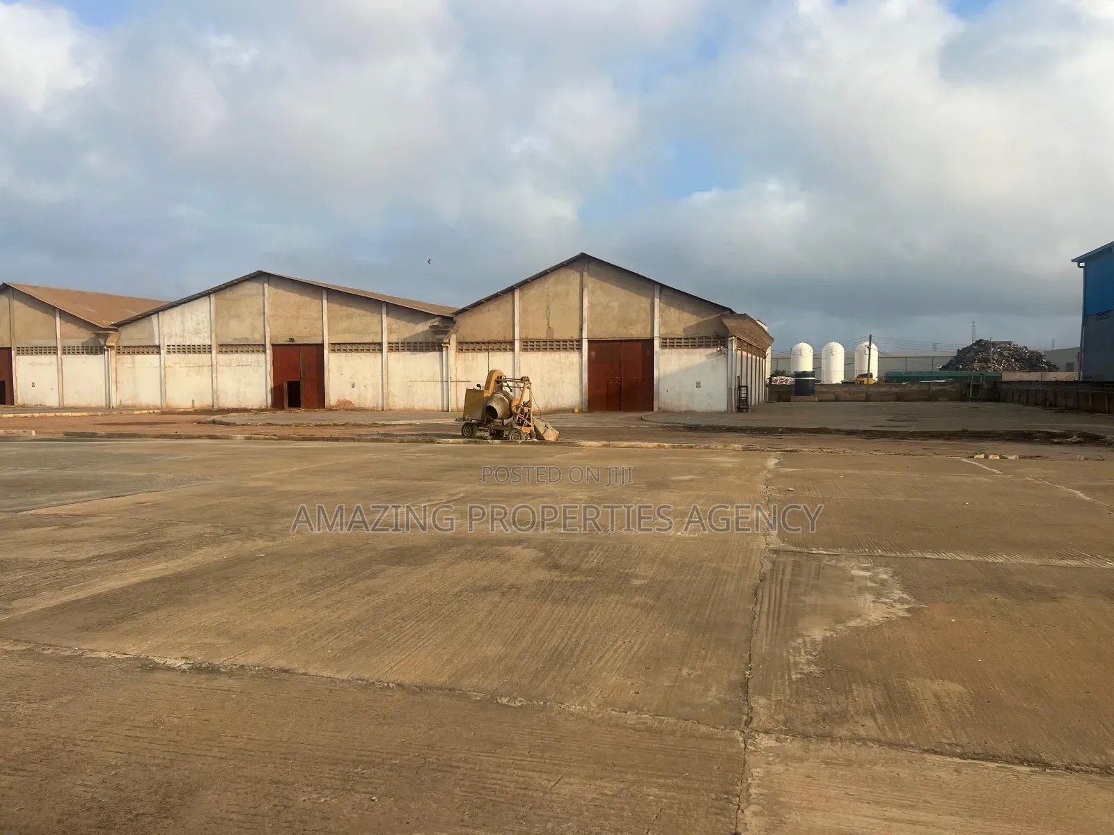 For Sale Werehouse Tema Industral Area Is 2.37 Acres 2400 Meters in Tema Metropolitan