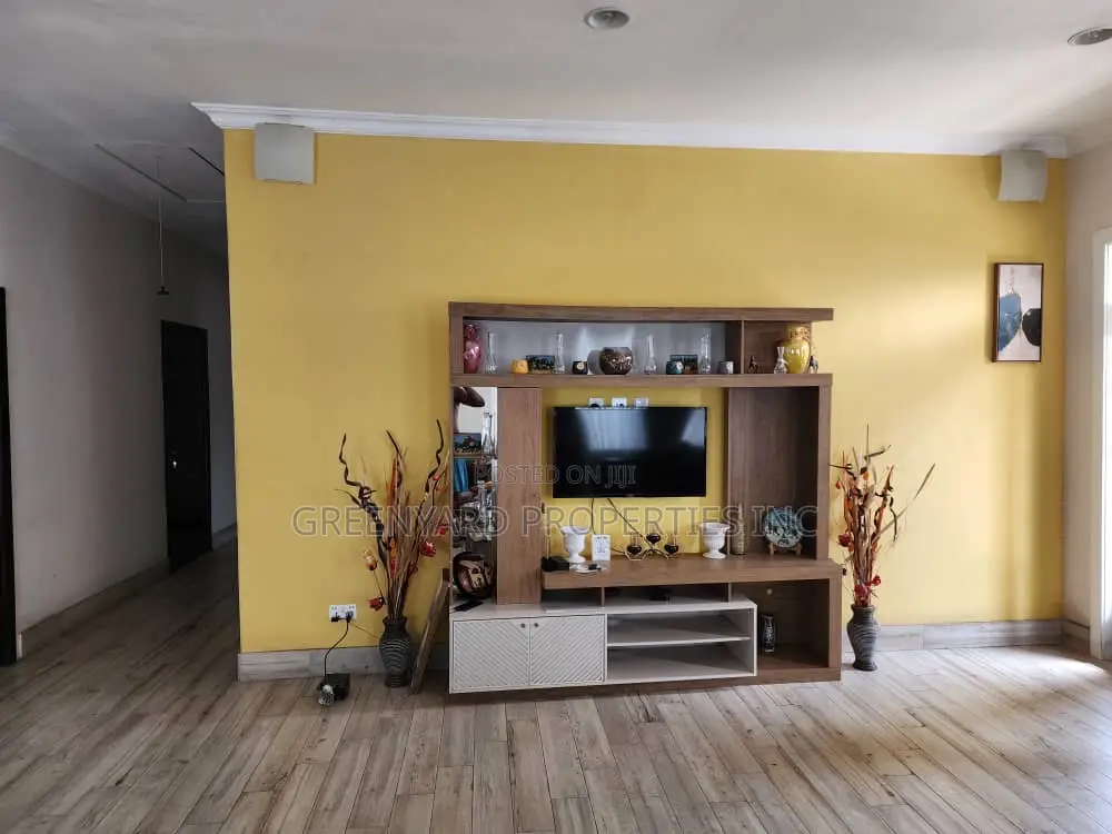 4bdrm House in C25 Royal Palm, Tema Metropolitan for sale in Tema Metropolitan