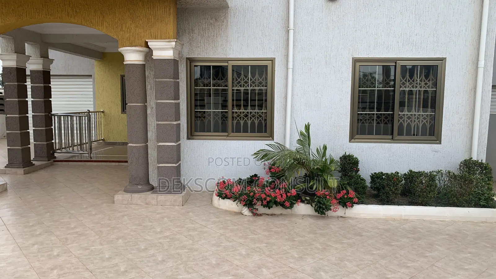 4bdrm House in Adenta for sale in Adenta
