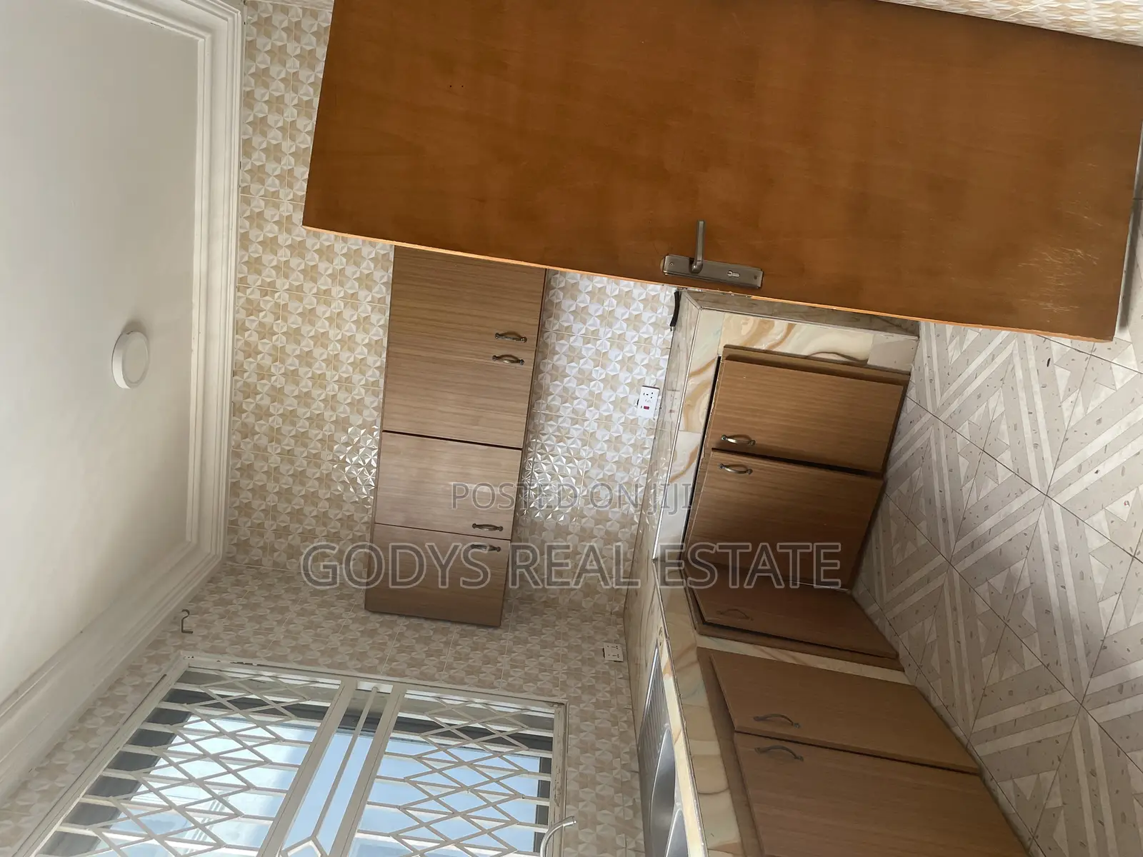 2bdrm Apartment in Tetegu, Weija for rent in Weija