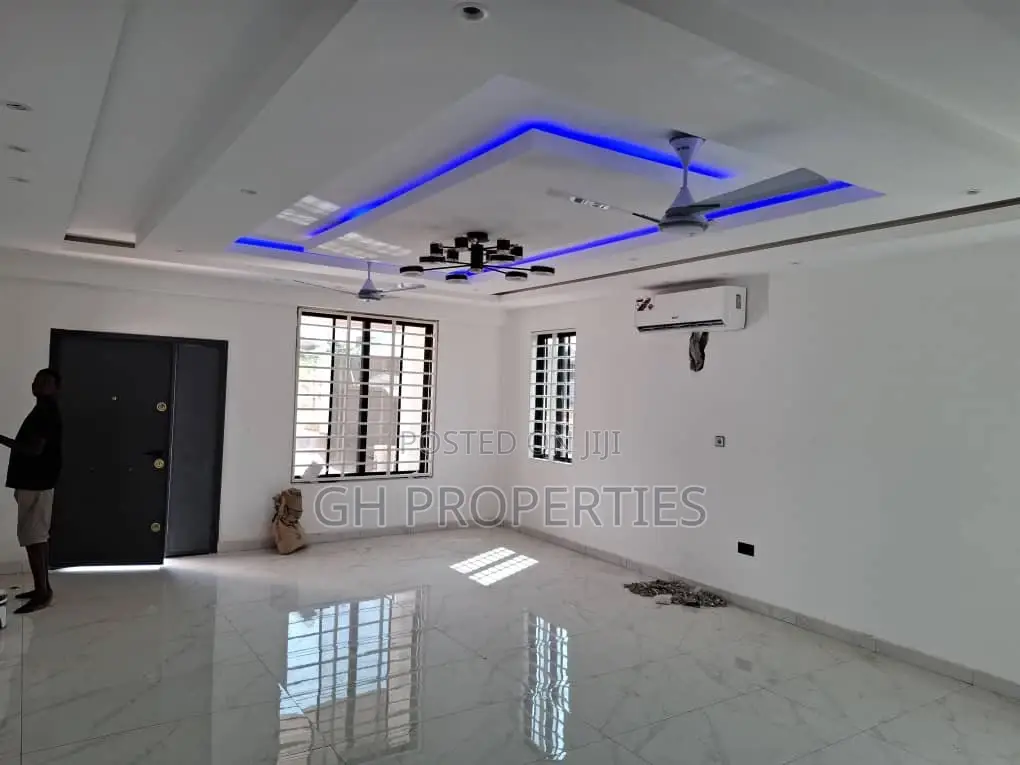 4bdrm House in Sokoban Kwanwoma., Kumasi Metropolitan for sale in Kumasi Metropolitan