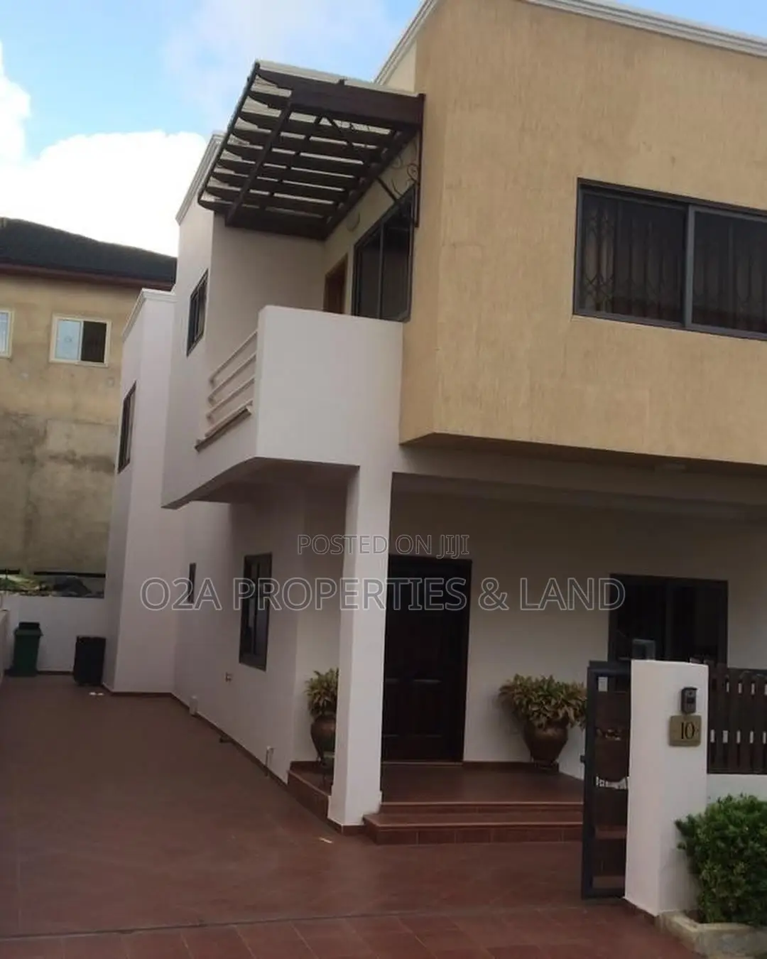 Furnished 3bdrm House in Abelemkpe, Lincoln School Area for sale in Lincoln School Area