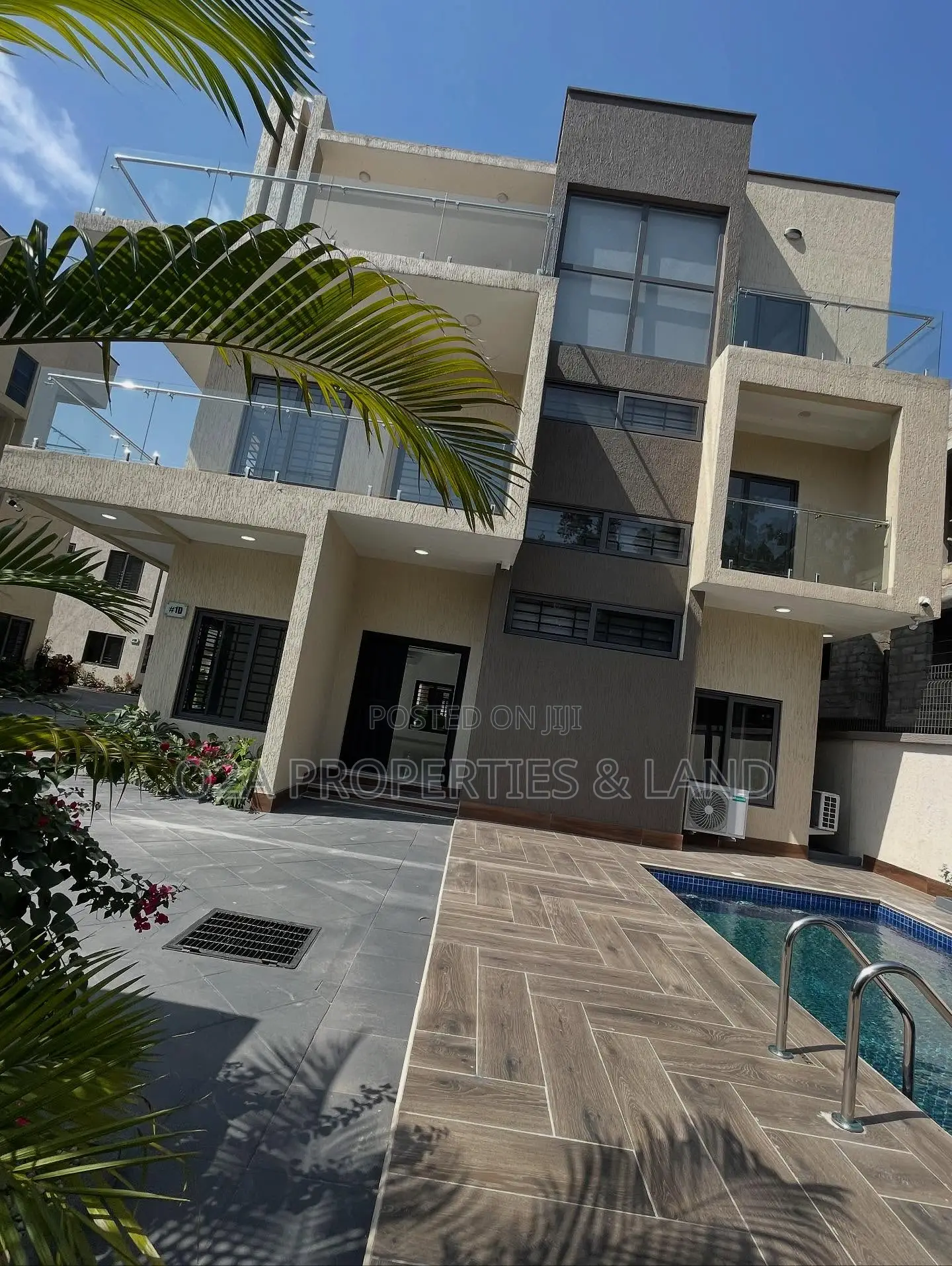 5bdrm House in East Legon, A&C Mall Area for sale in A&C Mall Area