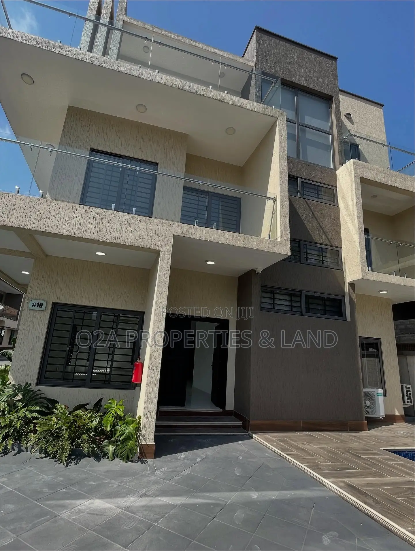 5bdrm House in East Legon, A&C Mall Area for sale in A&C Mall Area