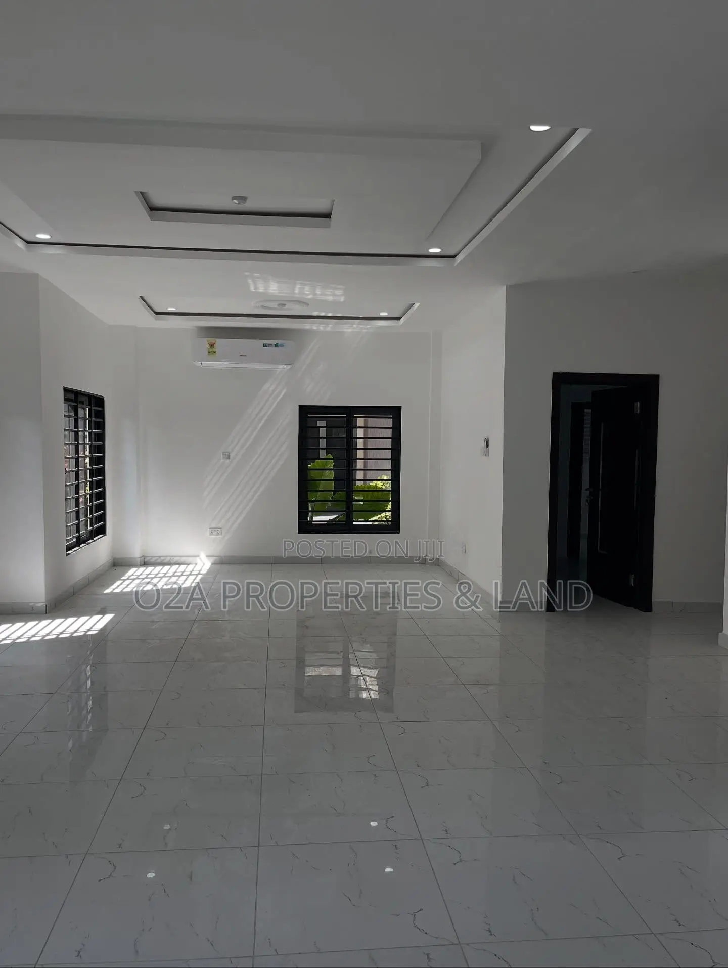 5bdrm House in East Legon, A&C Mall Area for sale in A&C Mall Area