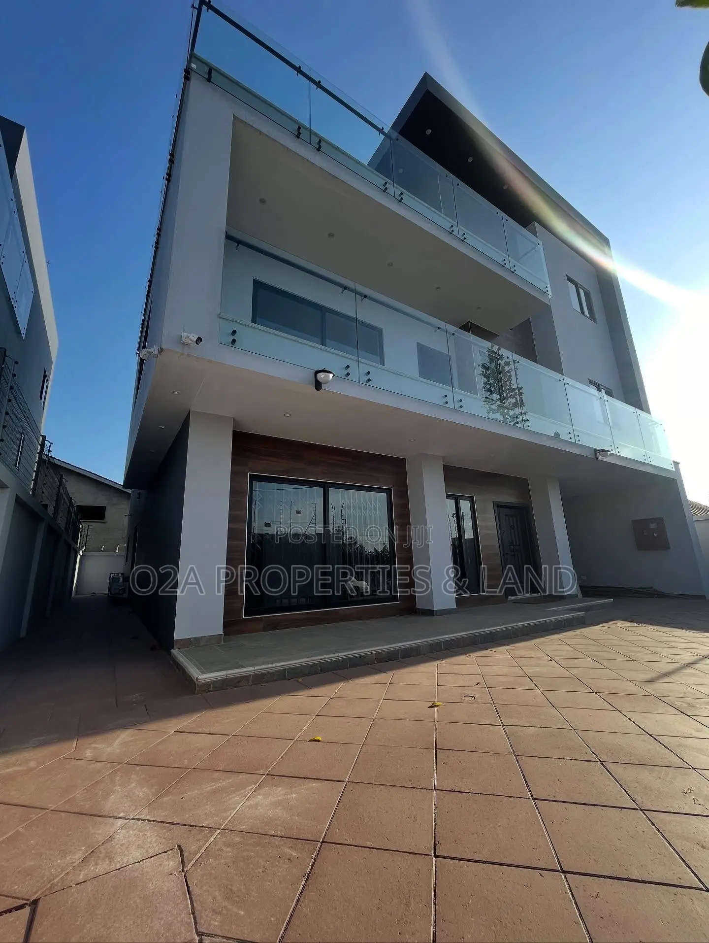 4bdrm House in East Legon, American House for sale in American House