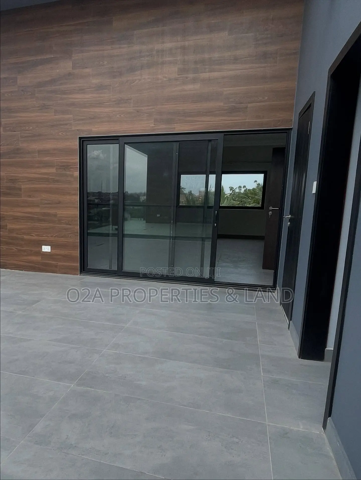 4bdrm House in East Legon, American House for sale in American House