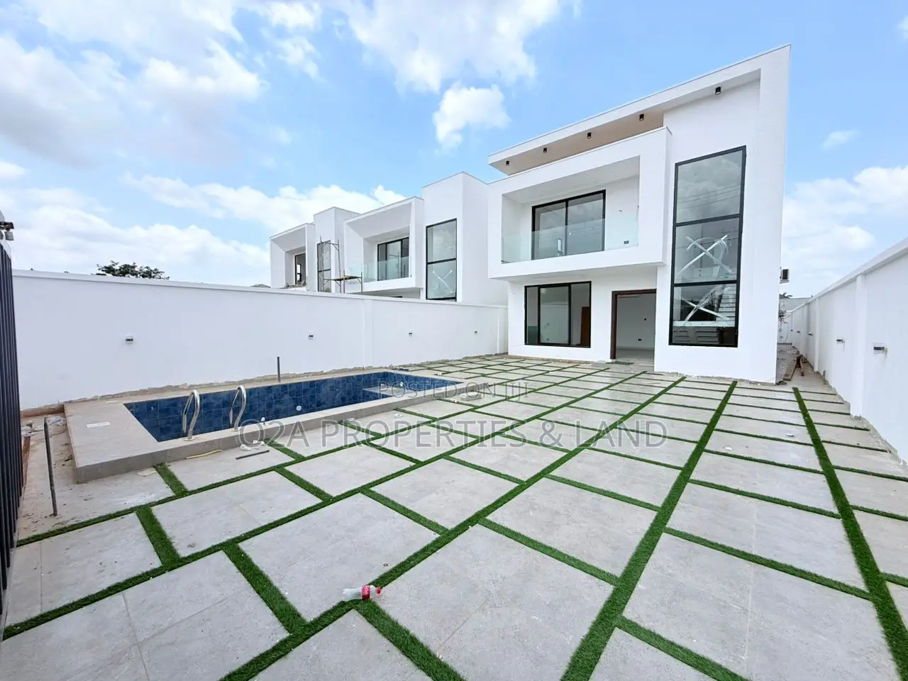 4bdrm House in Ashaley Botwe, Lake Side Estate for sale in Lake Side Estate