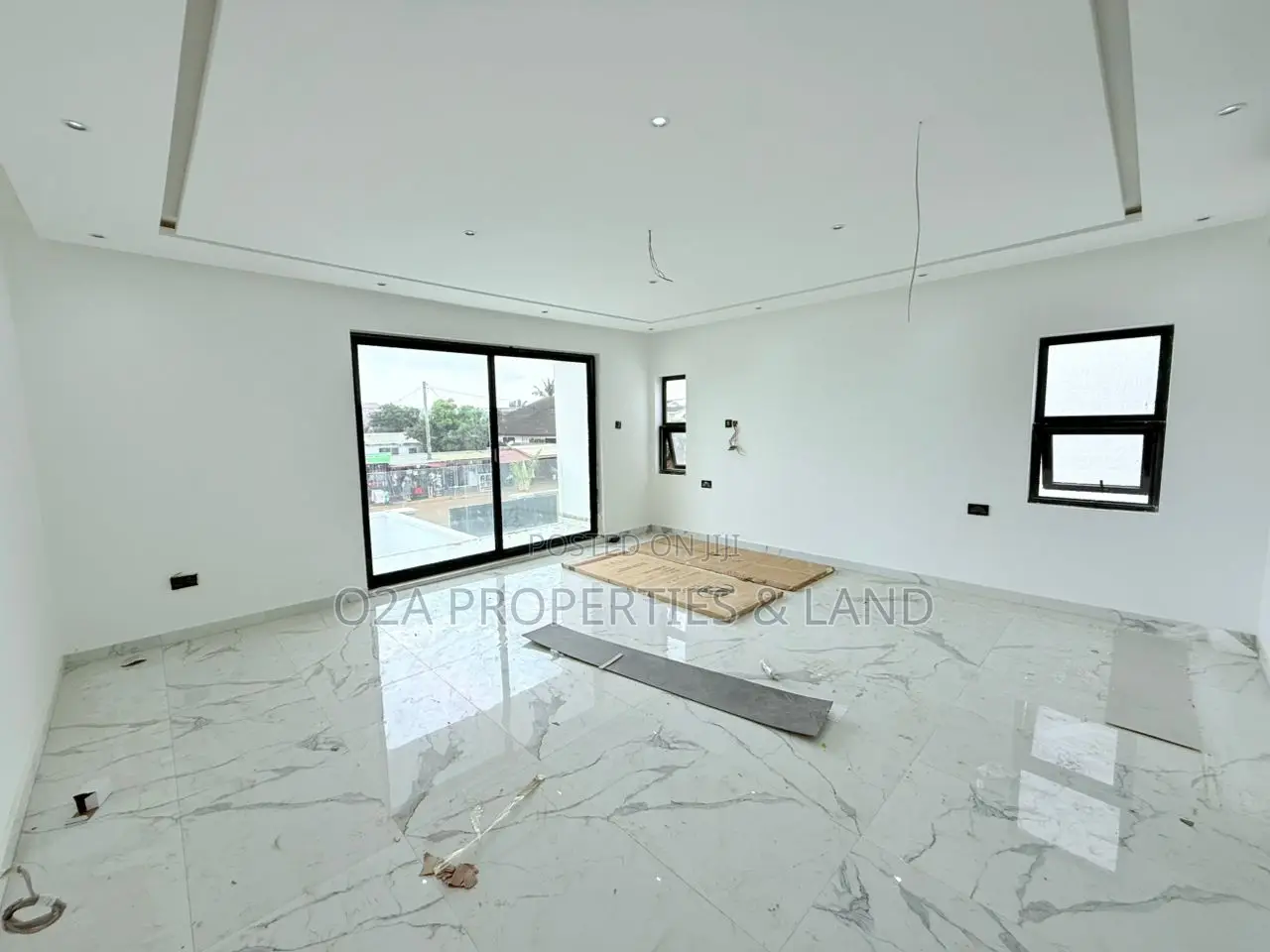 4bdrm House in Ashaley Botwe, Lake Side Estate for sale in Lake Side Estate