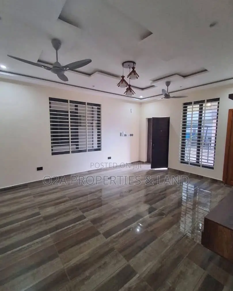 2bdrm Apartment in East Airport for rent in Airport Residential Area