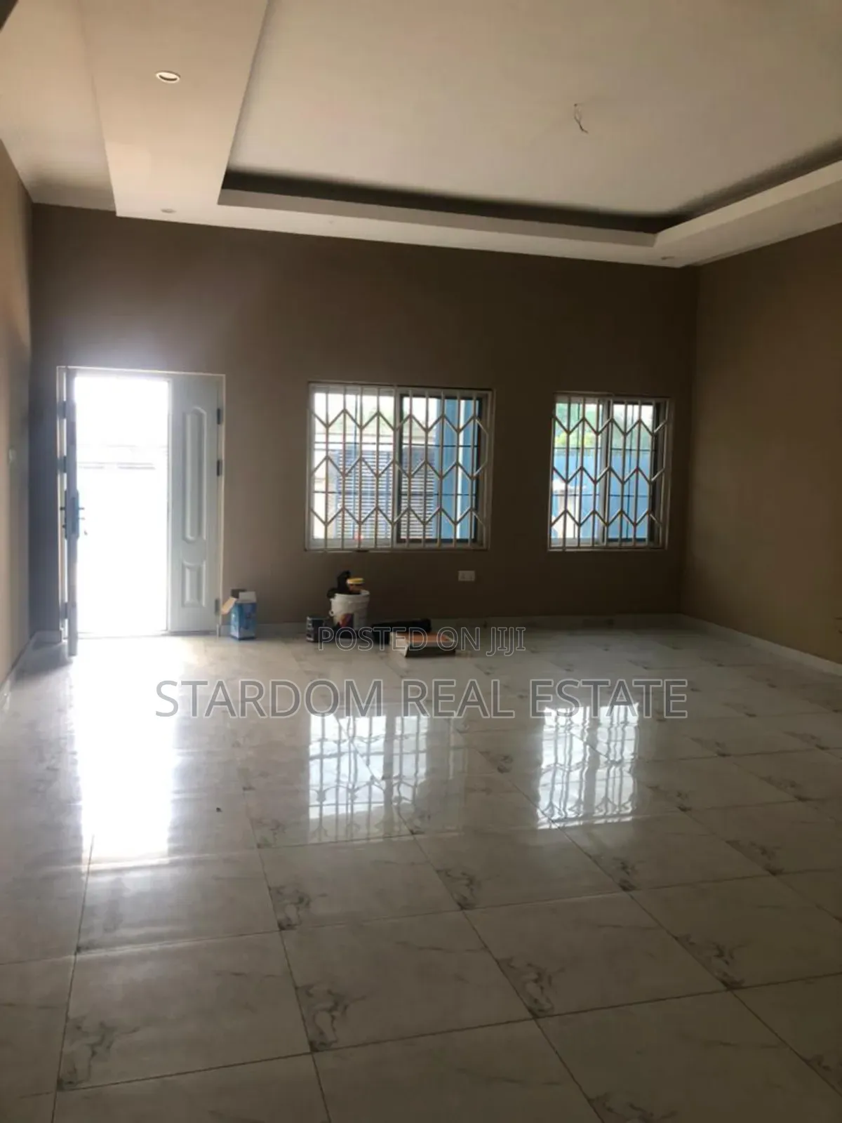 3bdrm Duplex in Kfc, Spintex for rent in Spintex