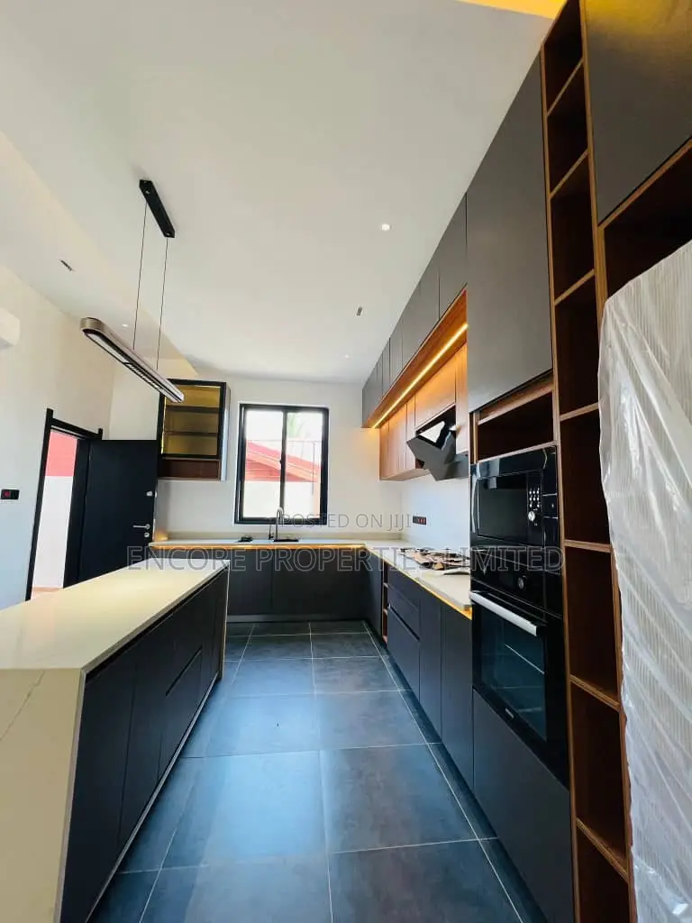 4bdrm House in Encore Properties, Owusu Ansah for sale in Owusu Ansah
