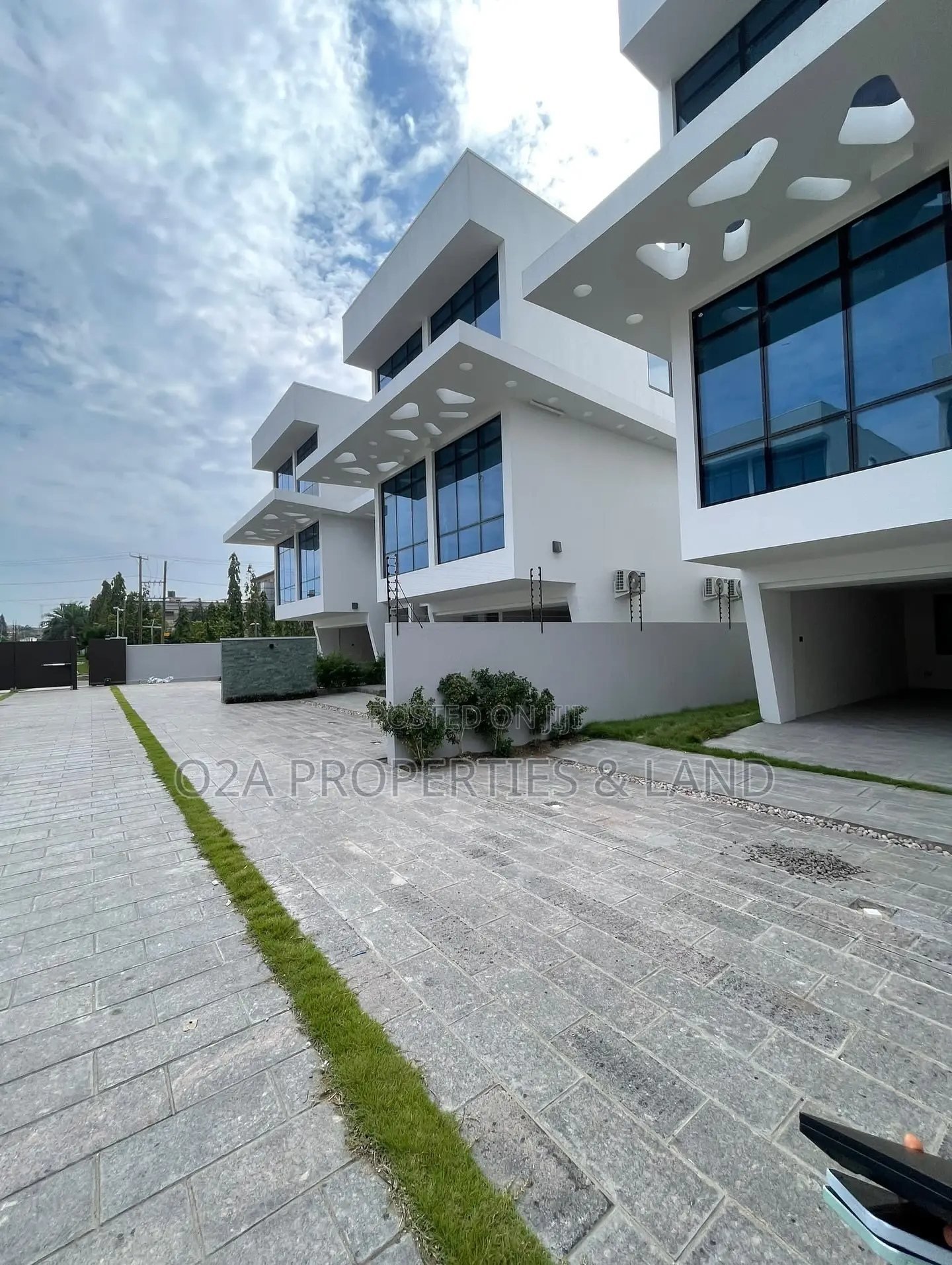 4bdrm Townhouse / Terrace in East Legon, Bawaleshie for rent in Bawaleshie