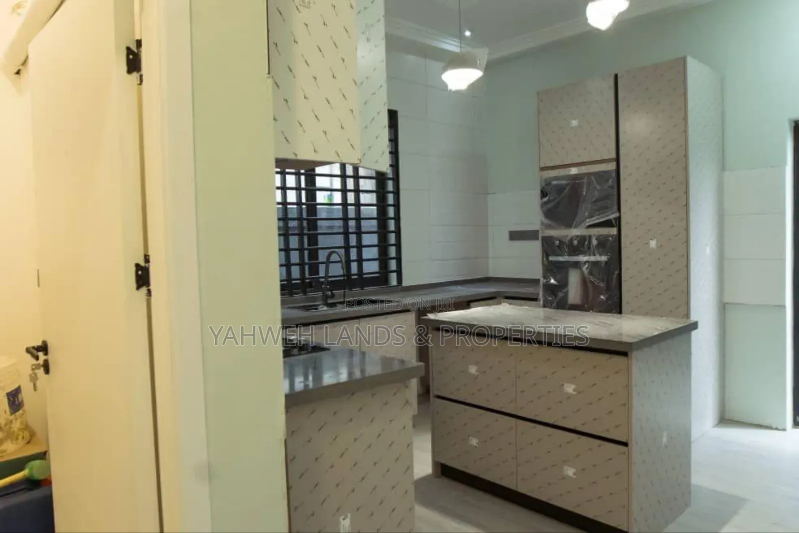 2bdrm Apartment in Oyarifa for sale in Oyarifa