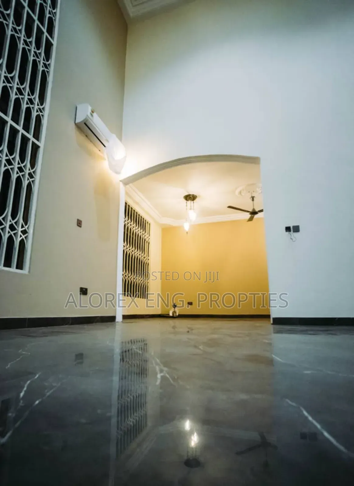5bdrm House in $320,000, Oyarifa for sale in Oyarifa