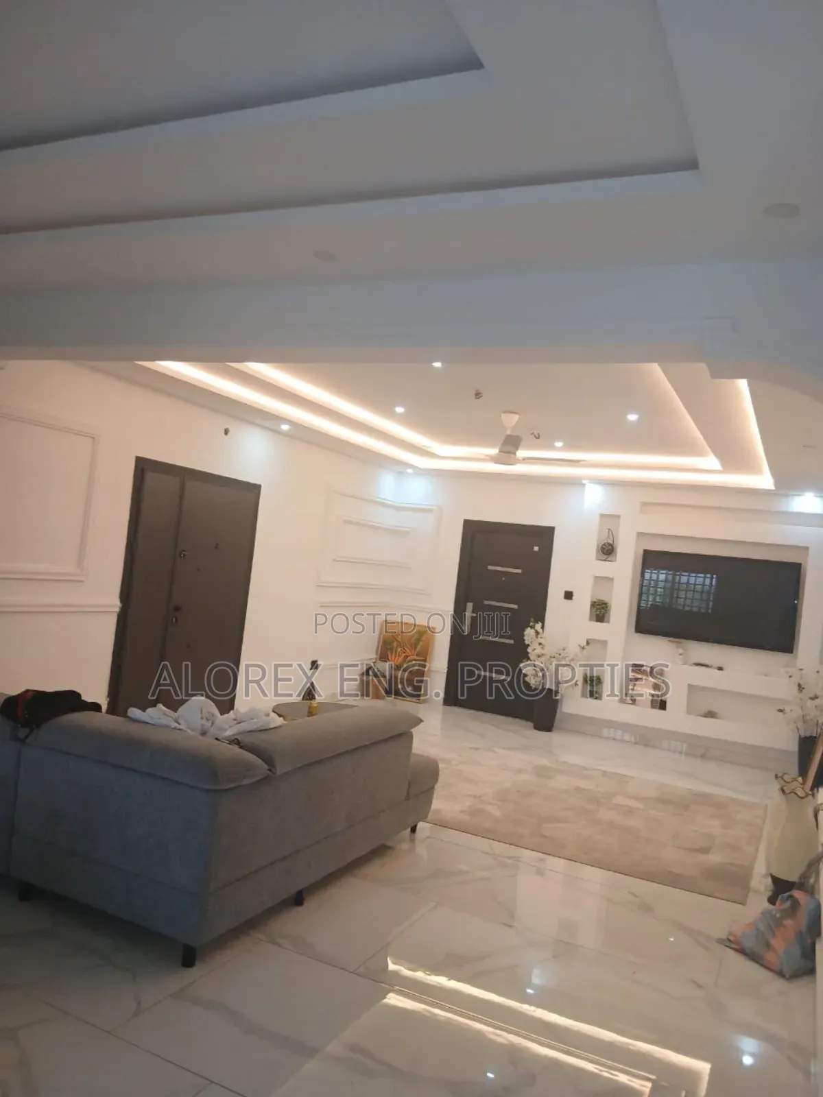 5bdrm House in $320,000, Oyarifa for sale in Oyarifa