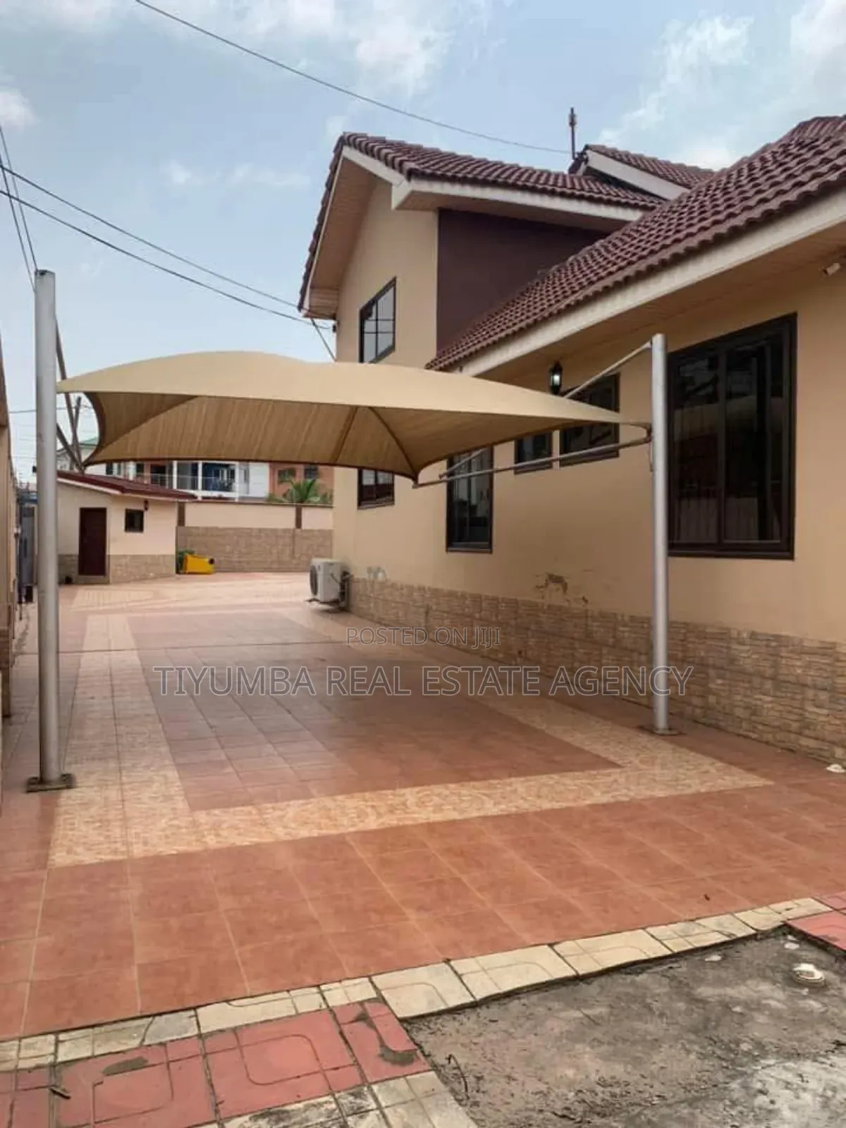 5bdrm House in Tiyumba Real Estate, Pillar 2 for rent in Pillar 2