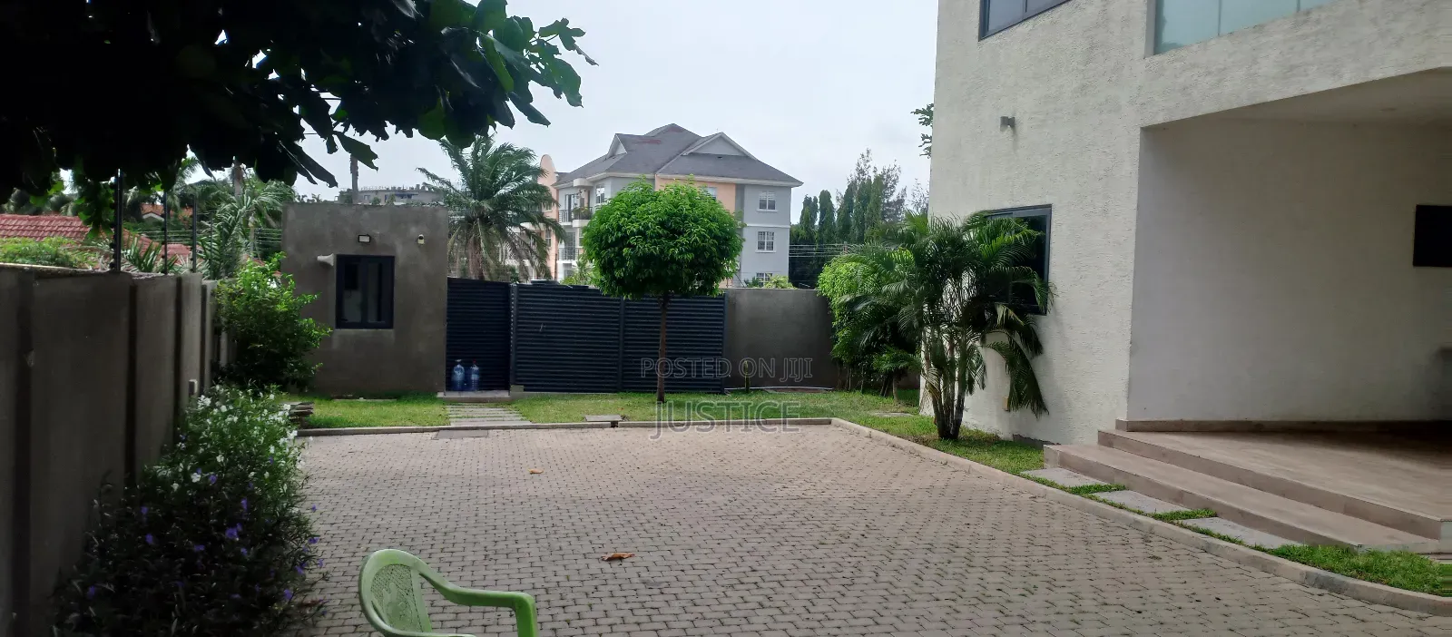 4bdrm Townhouse / Terrace in Cantonments for rent in Cantonments
